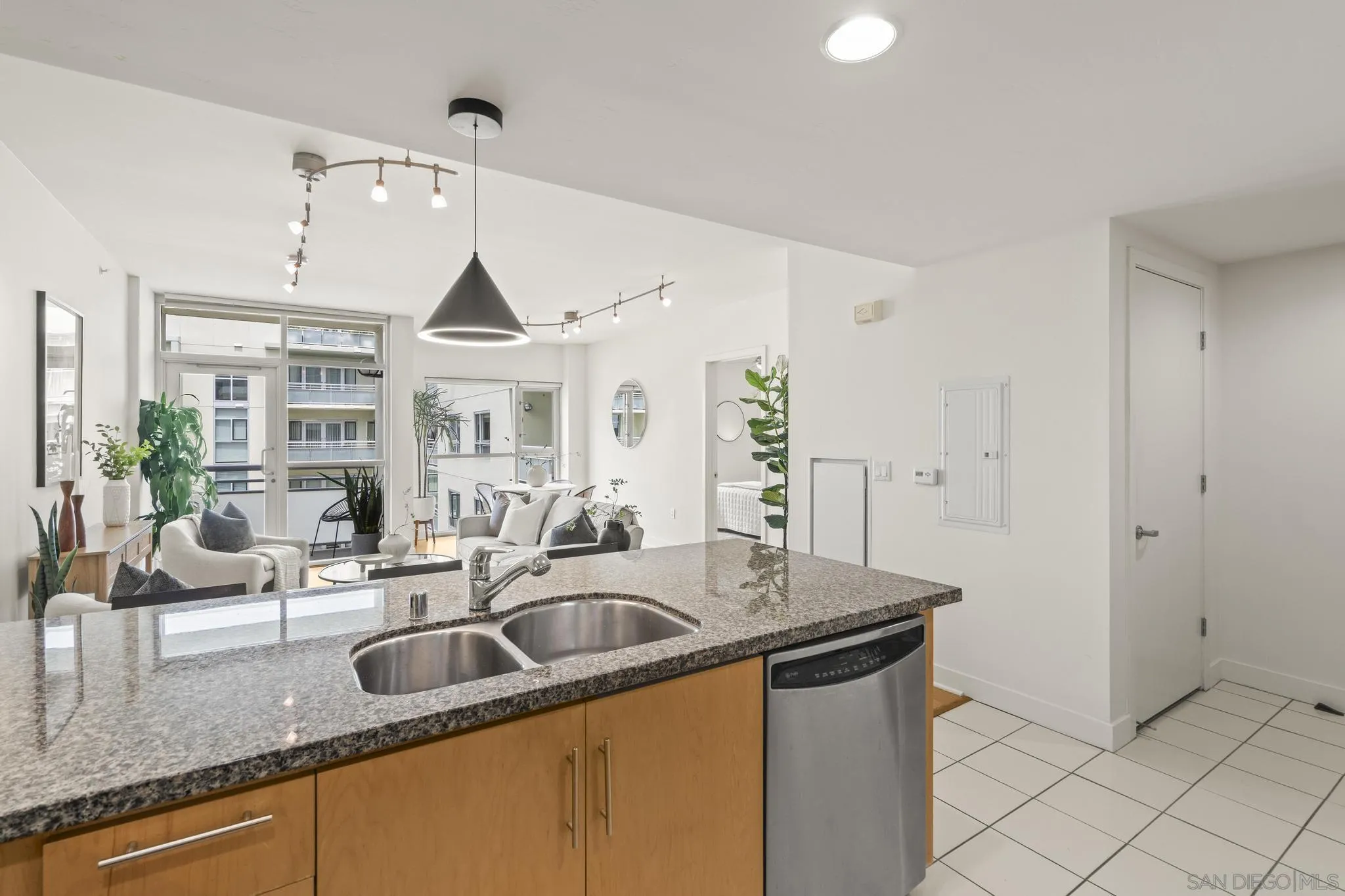 Photo #13: 260009495 Listing: Photo #13