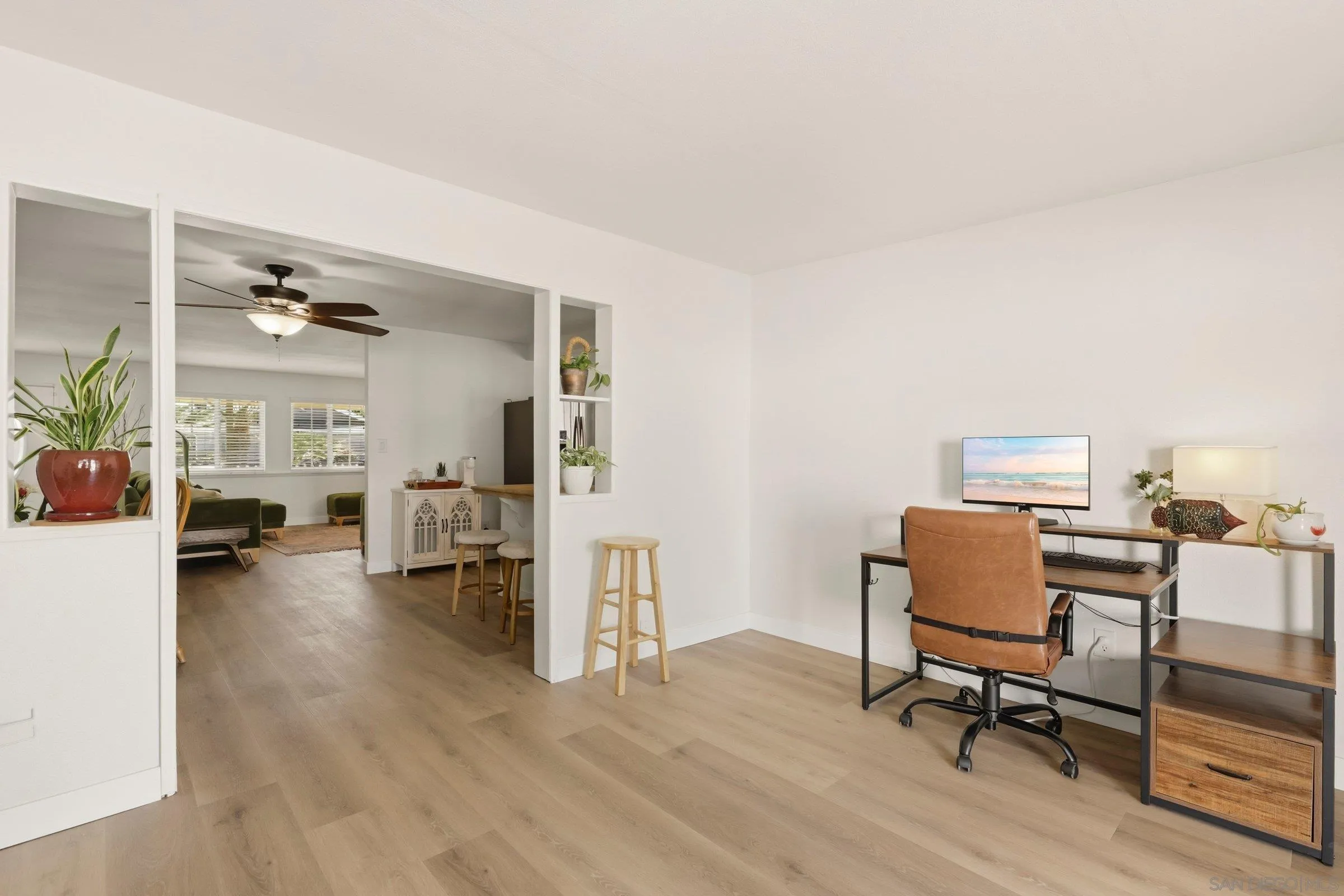 https://cdn.realtyfeed.com/cdn/127/260009496/60917be3bc744517c21662fec08ad6f6.webp
