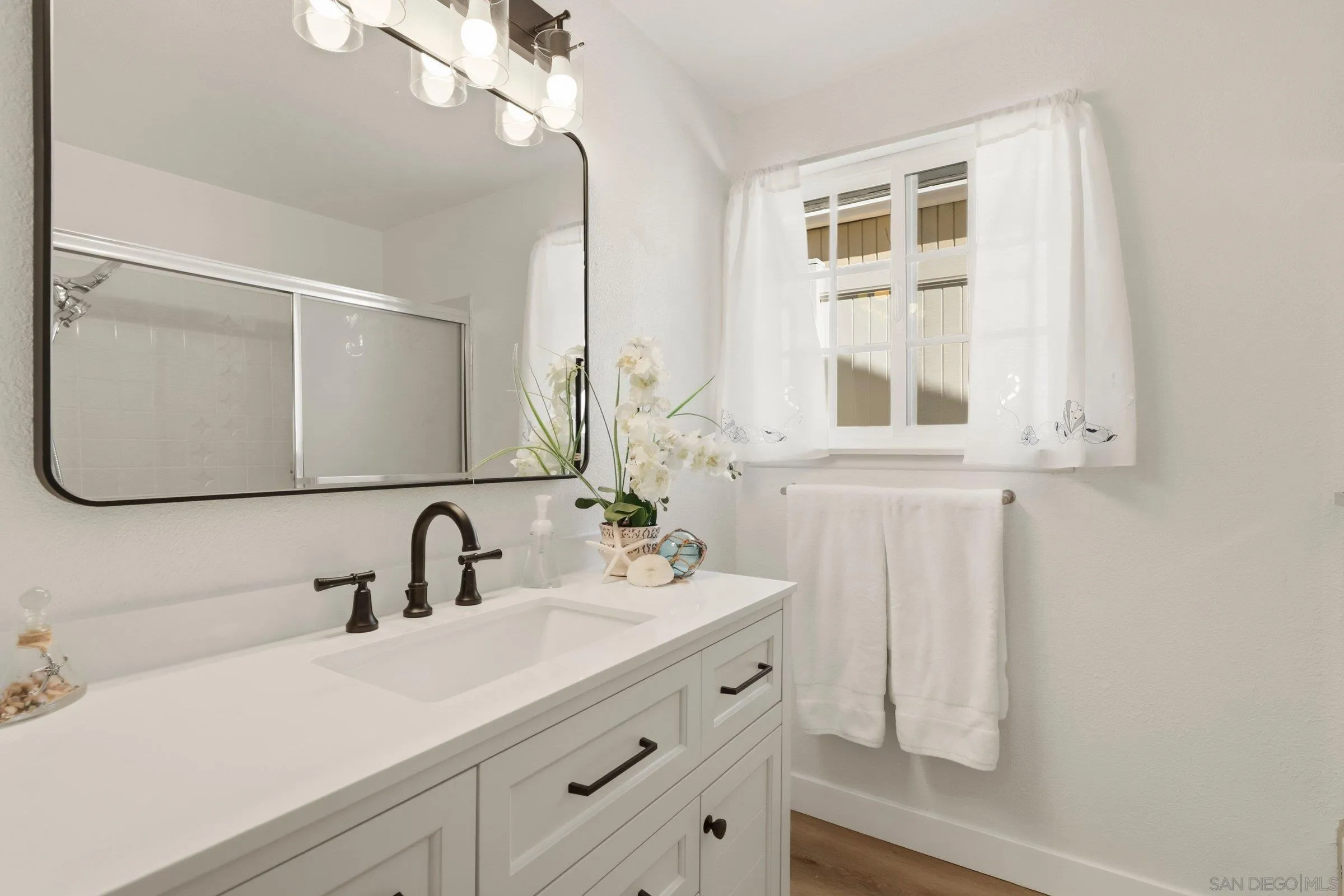 https://cdn.realtyfeed.com/cdn/127/260009496/aaa1fc3c642ca956558f3490d9951afd.webp