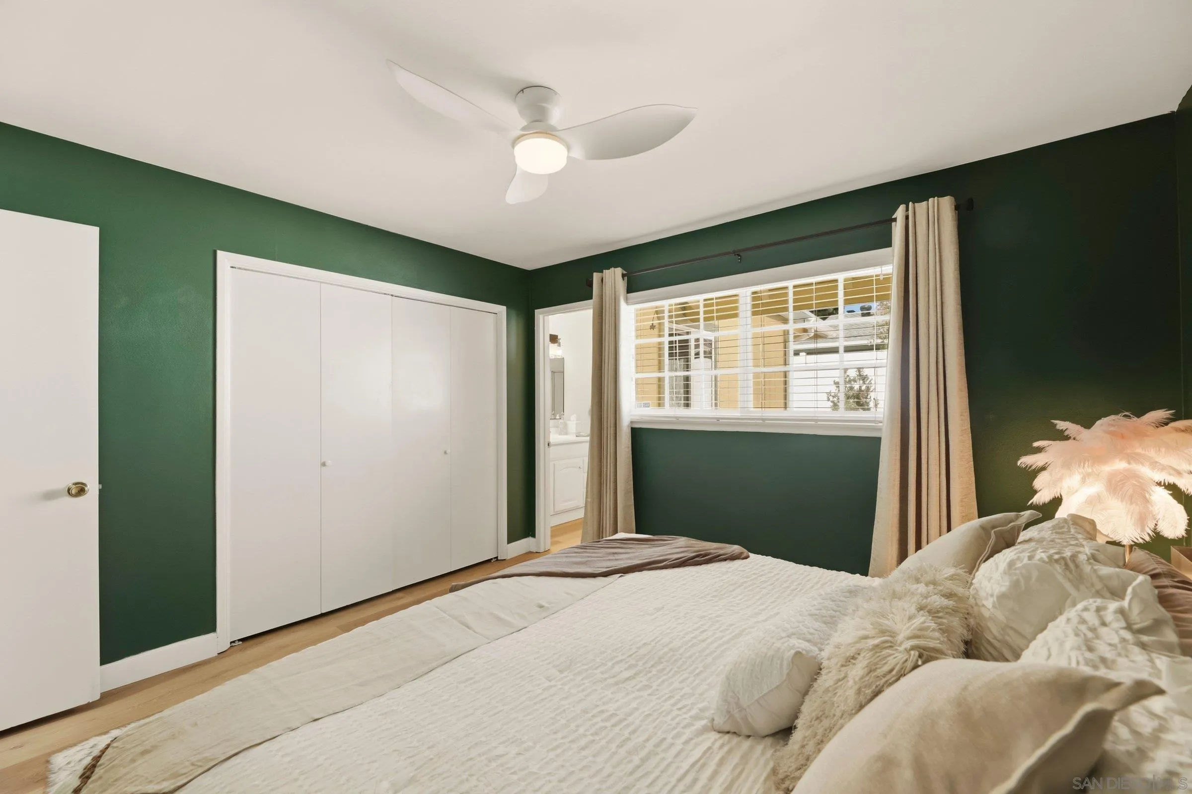 https://cdn.realtyfeed.com/cdn/127/260009496/d19a7676d8e2849ac84494ec389c710f.webp