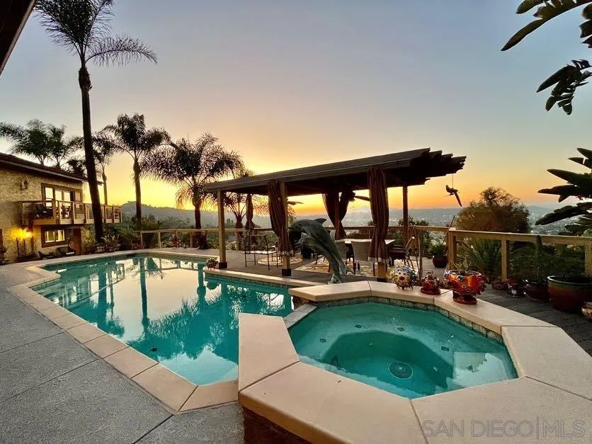 https://cdn.realtyfeed.com/cdn/127/260009497/94d2f33877626924ca79a52489c768ab.webp