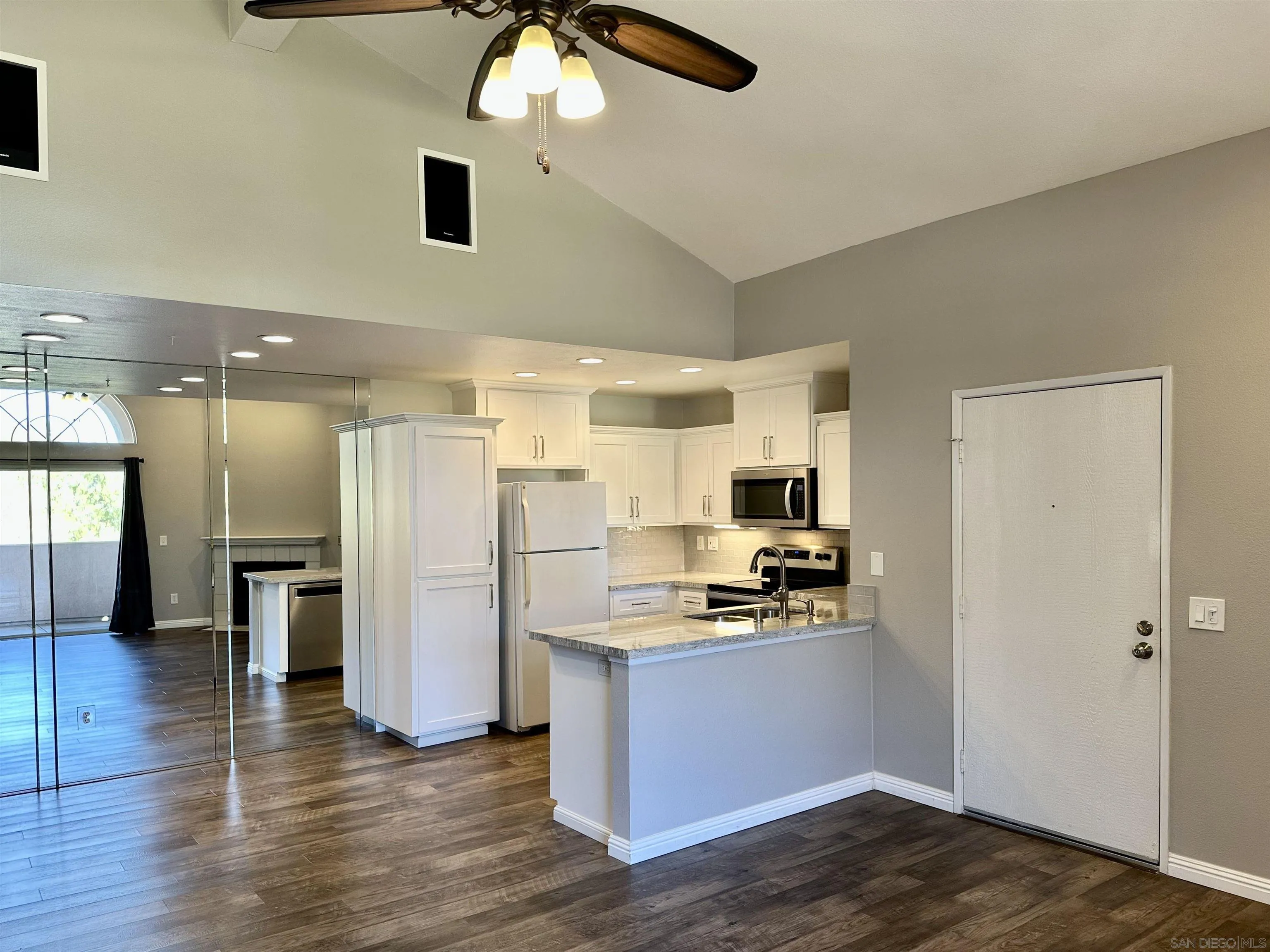 Photo #7: 2600095 Listing: Photo #7