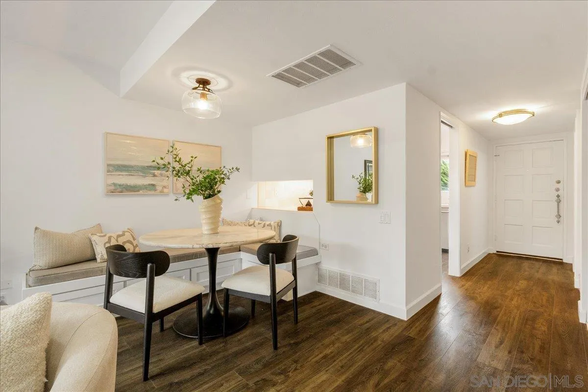 Photo #5: 260009513 Listing: Photo #5