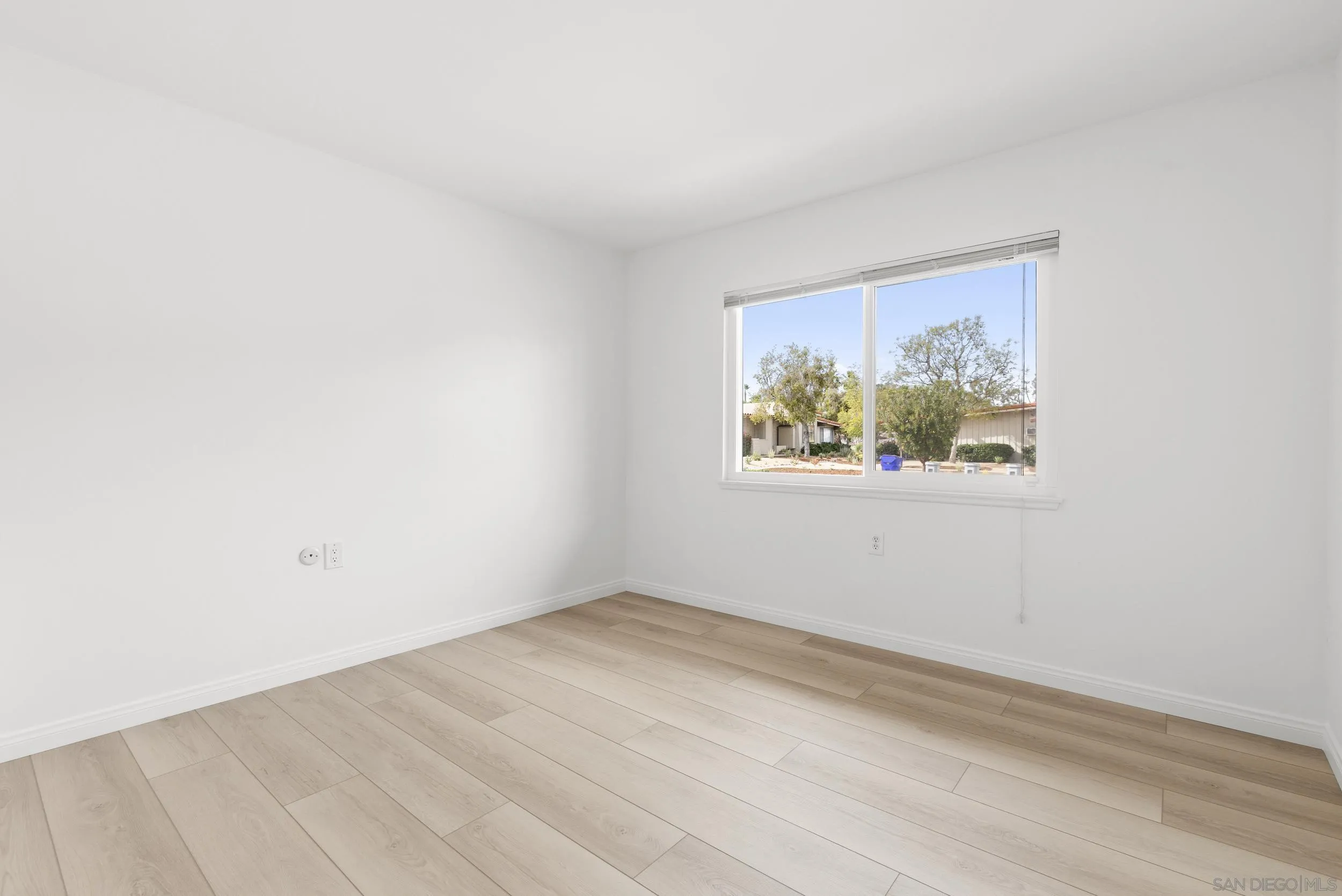 Photo #11: 260009517 Listing: Photo #11