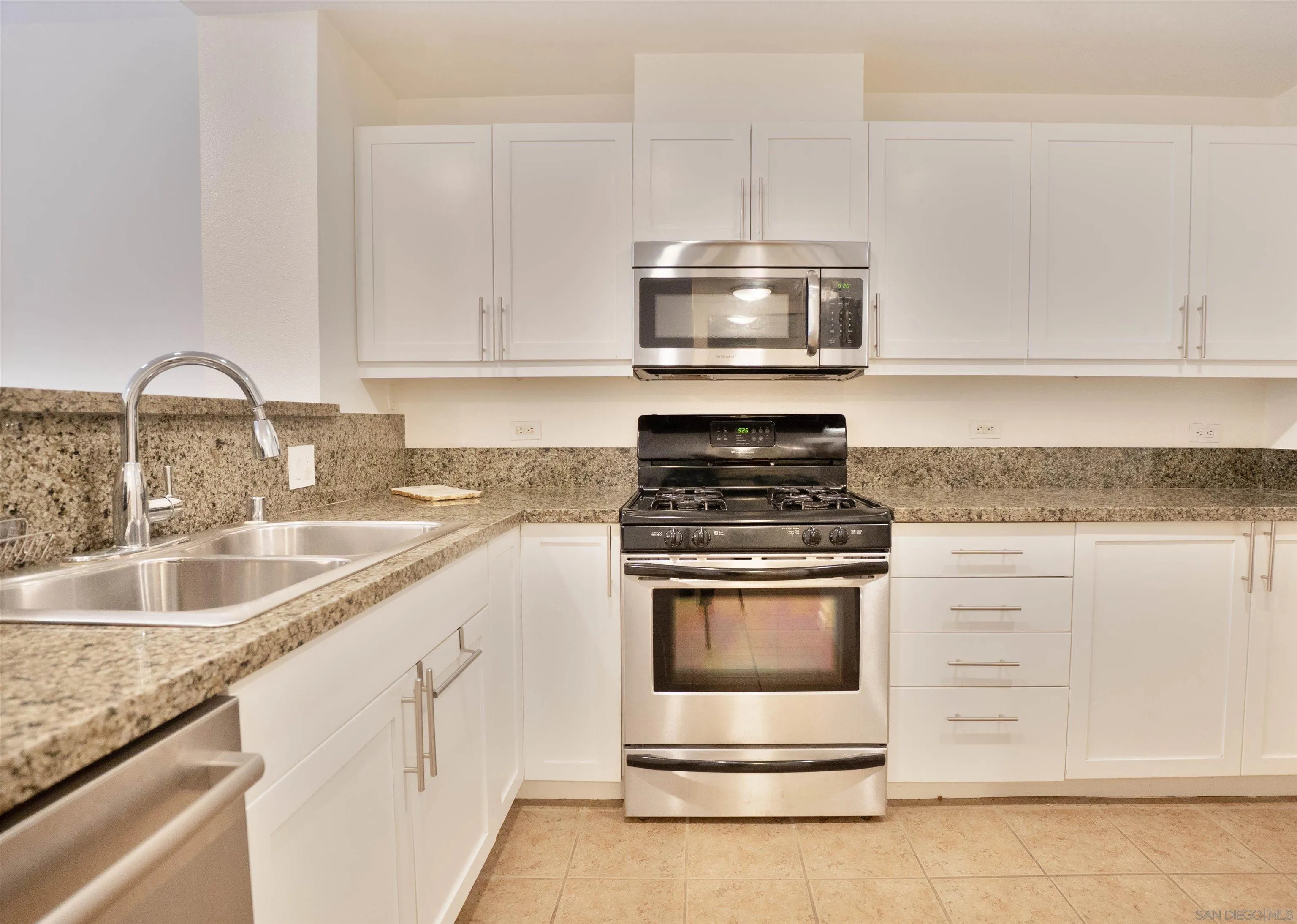 Photo #7: 260009519 Listing: Photo #7