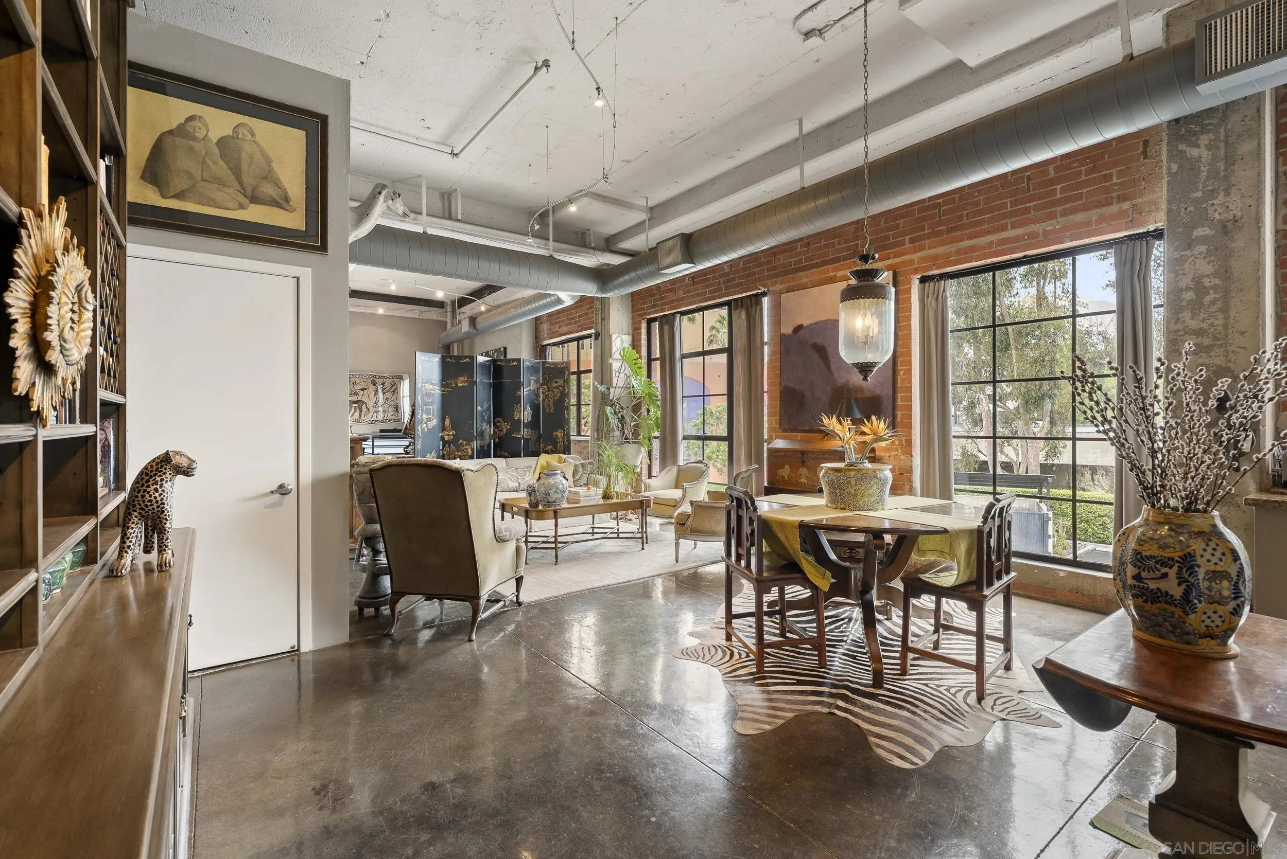 https://cdn.realtyfeed.com/cdn/127/260009522/54b0f0b243c37326f4bf0b4c61c26bf7.webp