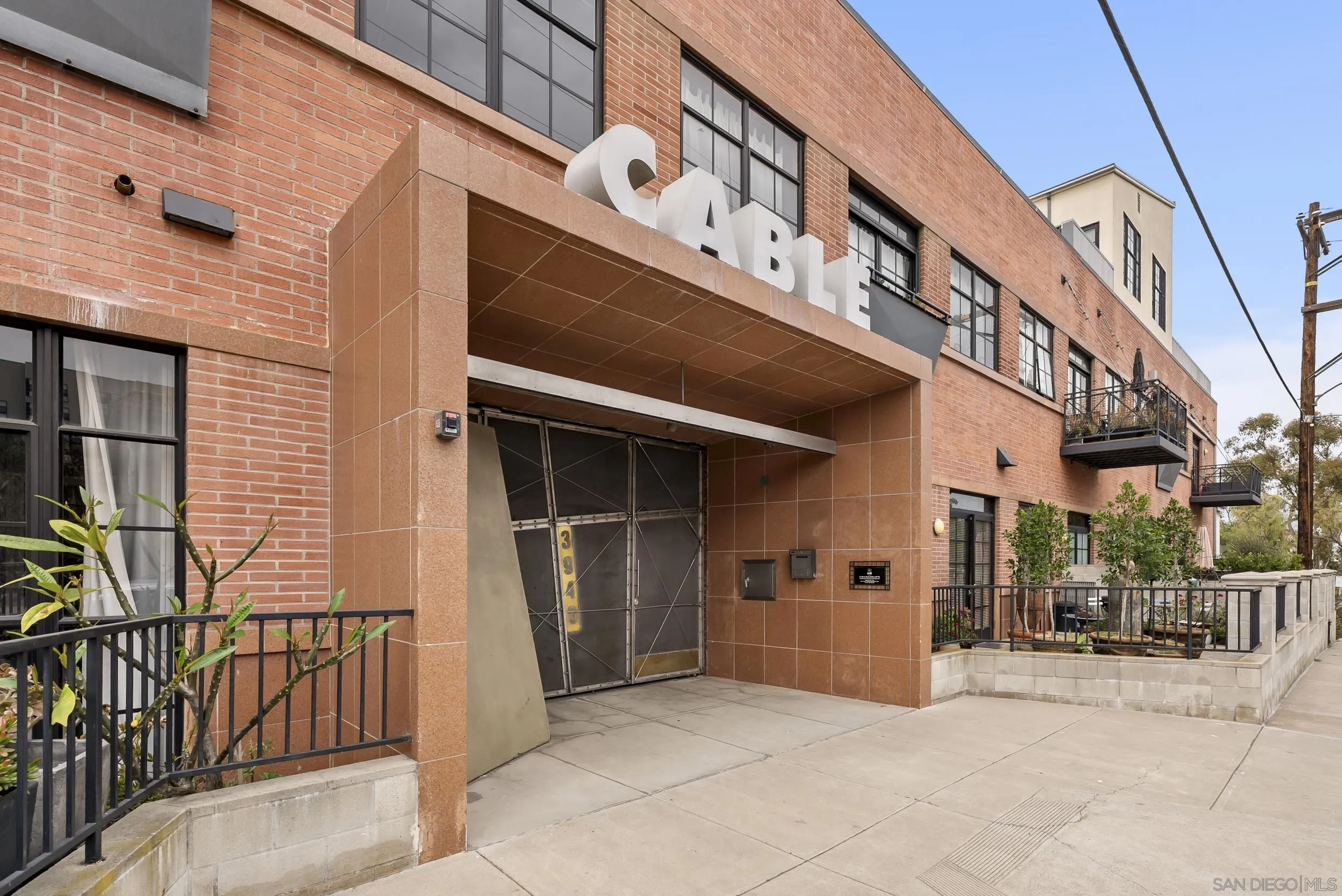 https://cdn.realtyfeed.com/cdn/127/260009522/7c8693772fdc681fa332e6b33ecd197f.webp