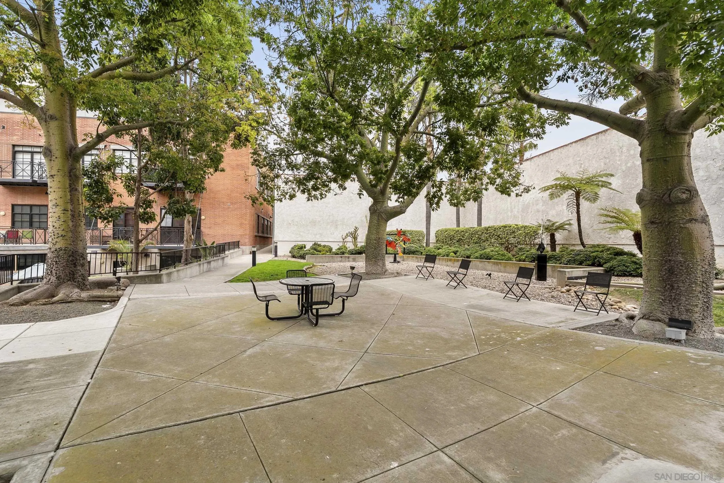 https://cdn.realtyfeed.com/cdn/127/260009522/a50dbd7754897b07d936dccd13083173.webp