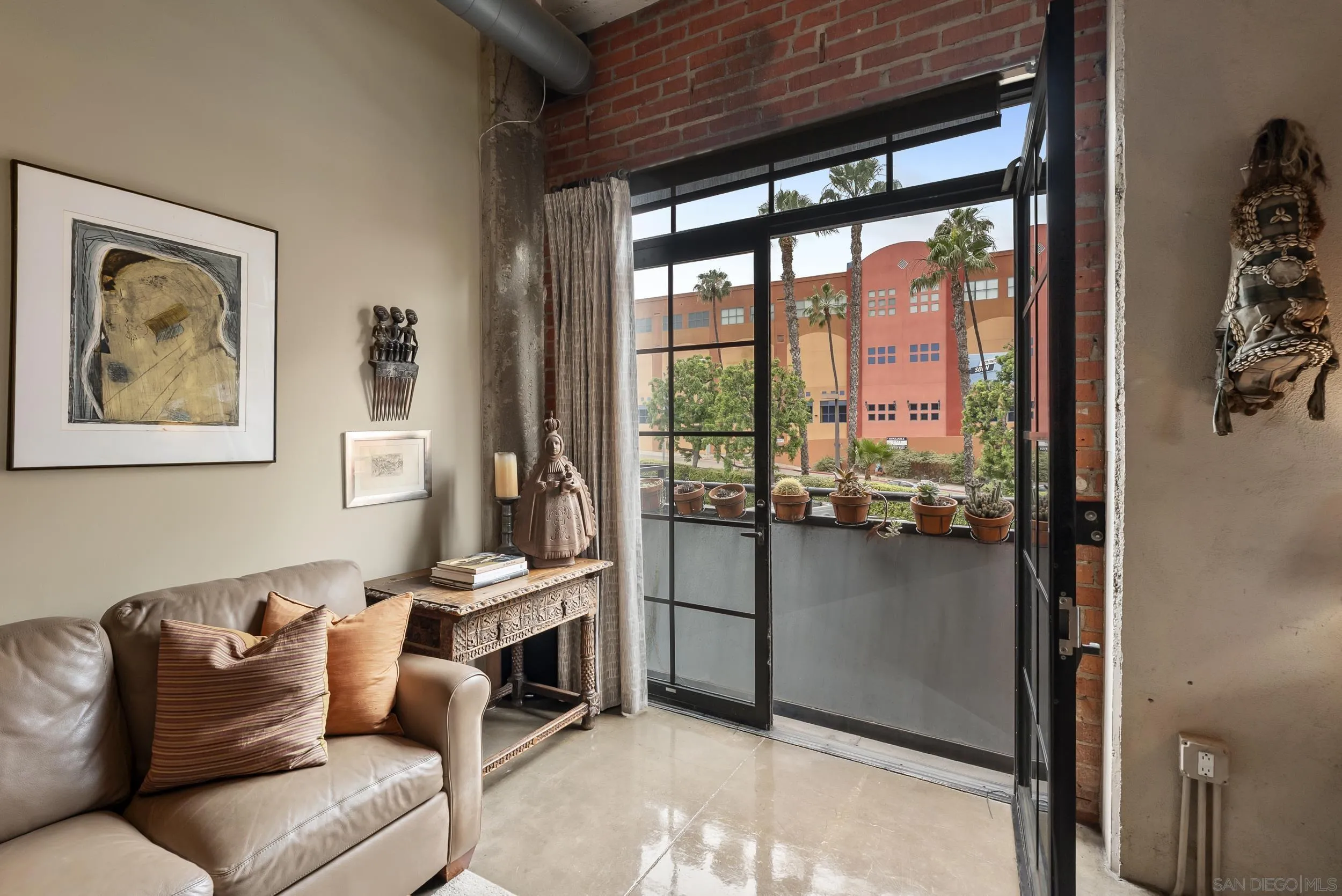 https://cdn.realtyfeed.com/cdn/127/260009522/f3d87c8b4cf23885609e837493d1330e.webp