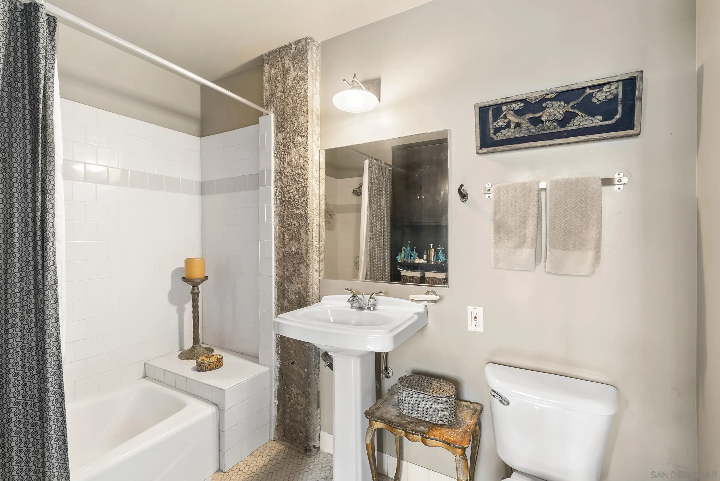 https://cdn.realtyfeed.com/cdn/127/260009522/fdf7c01a78eec4dbe616649d85c58a26.webp