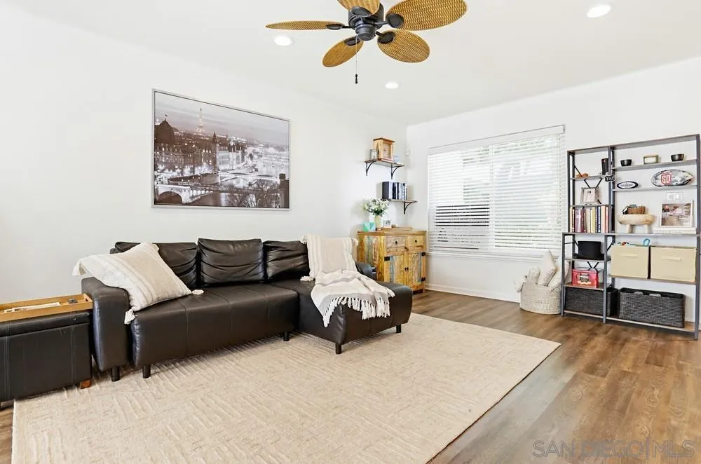 Photo #3: 260009525 Listing: Photo #3