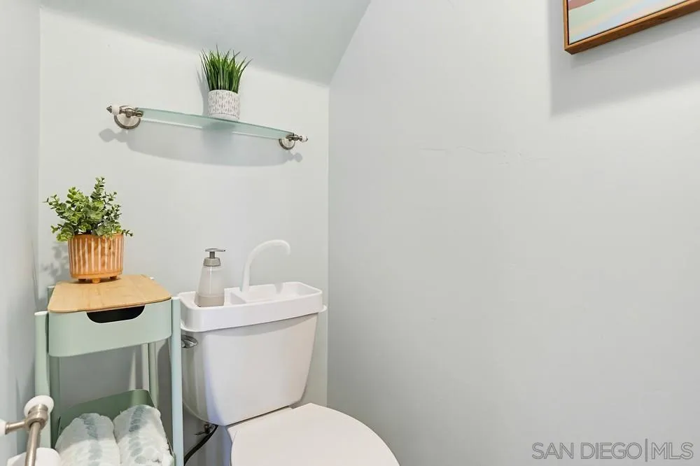 Photo #8: 260009525 Listing: Photo #8