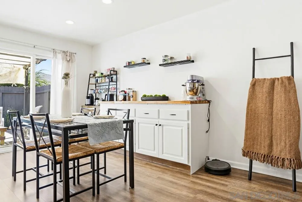 Photo #4: 260009525 Listing: Photo #4