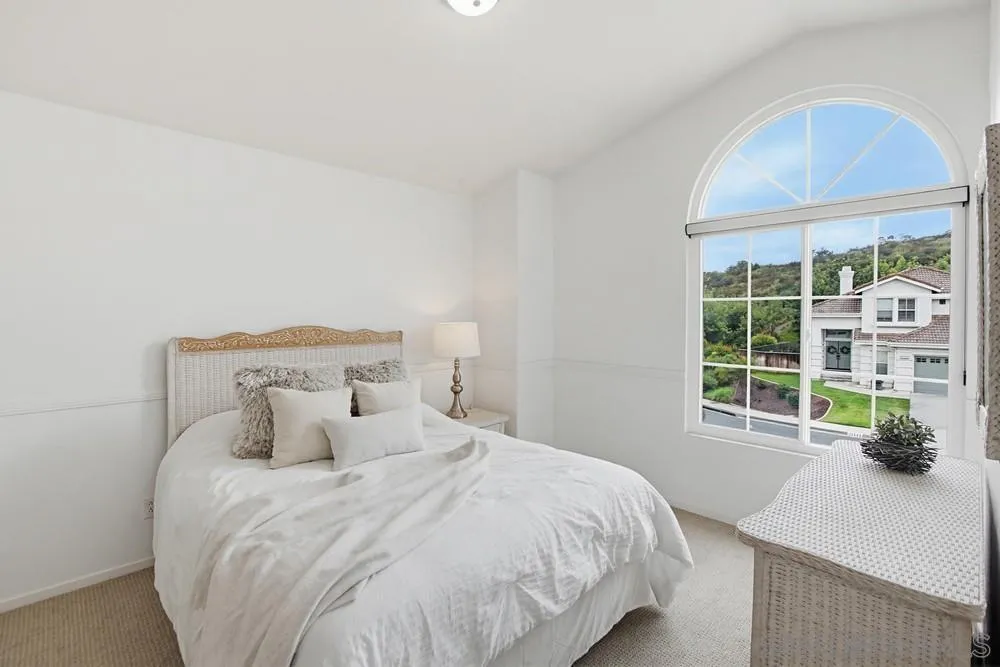 https://cdn.realtyfeed.com/cdn/127/260009526/06b7c2989a4a6ce2913947deff3492f8.webp