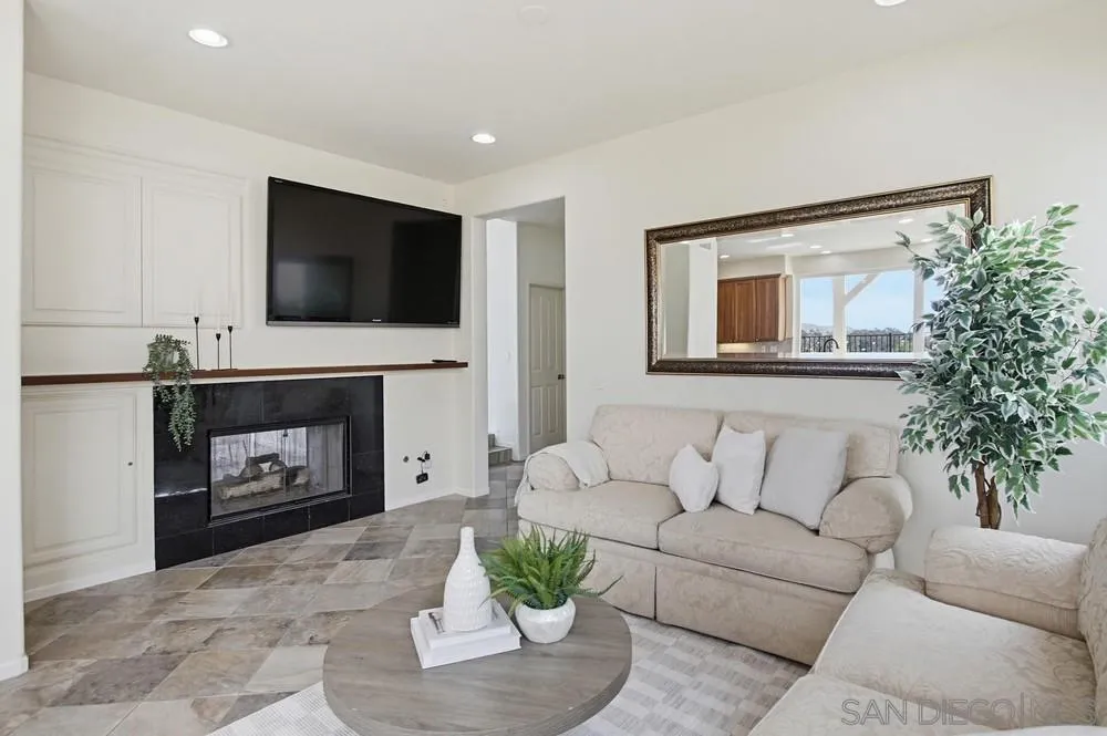 https://cdn.realtyfeed.com/cdn/127/260009526/1720d6d954e086c486cf1ad05f396d3b.webp
