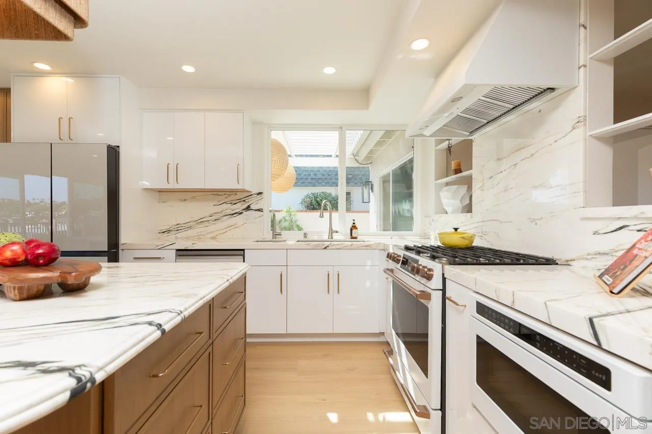 https://cdn.realtyfeed.com/cdn/127/260009527/31f6f7dffefd5821d0090a9a8d57e1e0.webp