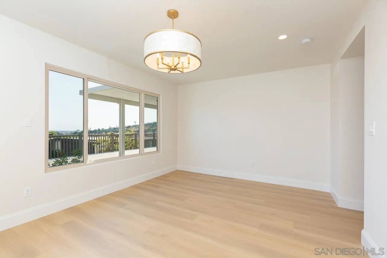https://cdn.realtyfeed.com/cdn/127/260009527/ce7e69dce155b0f8fe4c417a626562a0.webp