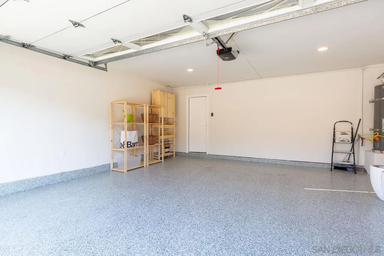 https://cdn.realtyfeed.com/cdn/127/260009527/fa292d5f366e6e6ea99380c41c50623c.webp