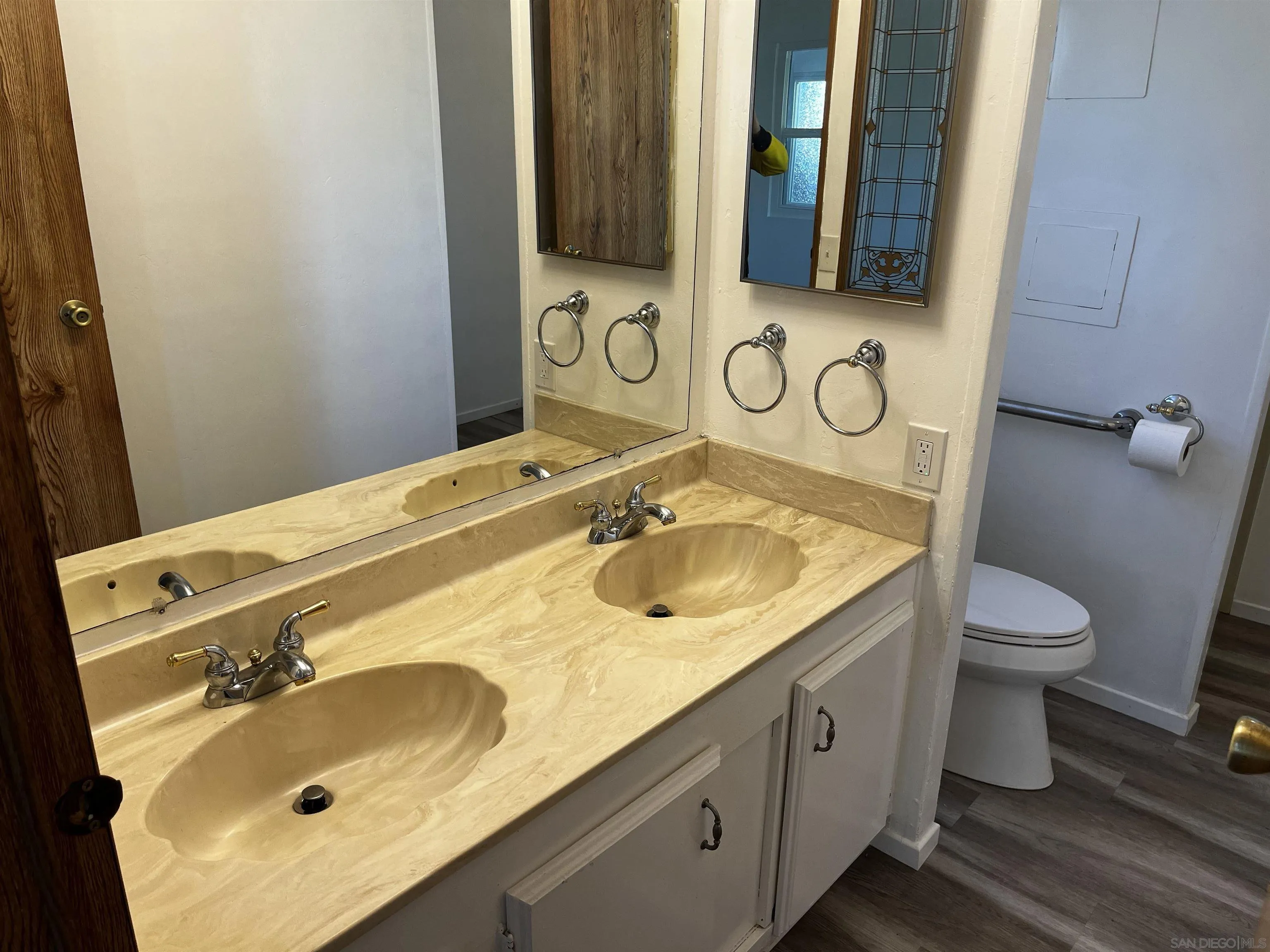 https://cdn.realtyfeed.com/cdn/127/260009528/4369b74ad62ae682a6c94b39094fba2f.webp