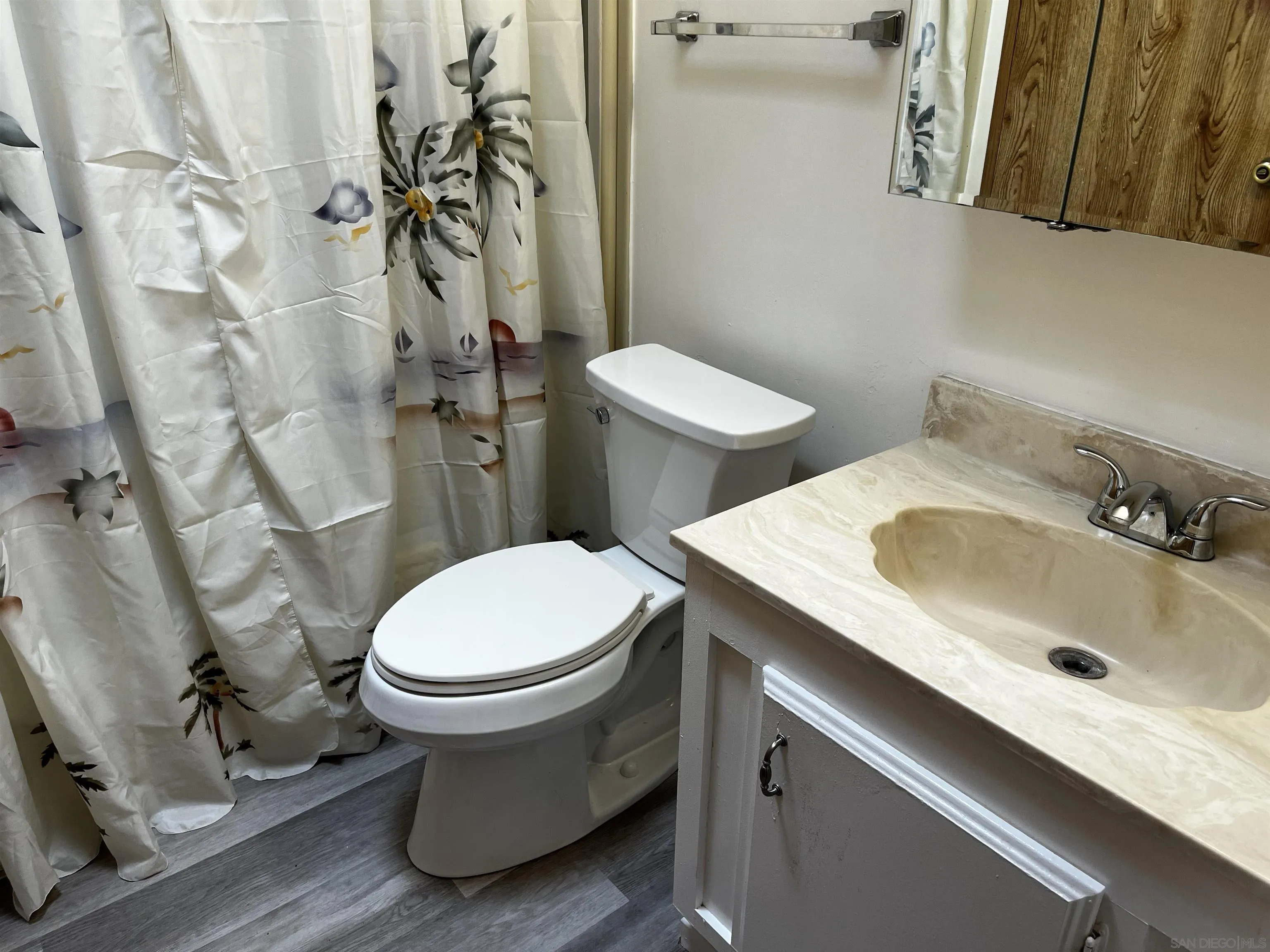 https://cdn.realtyfeed.com/cdn/127/260009528/5da8cc4374b359c33c0b81739506b5b3.webp