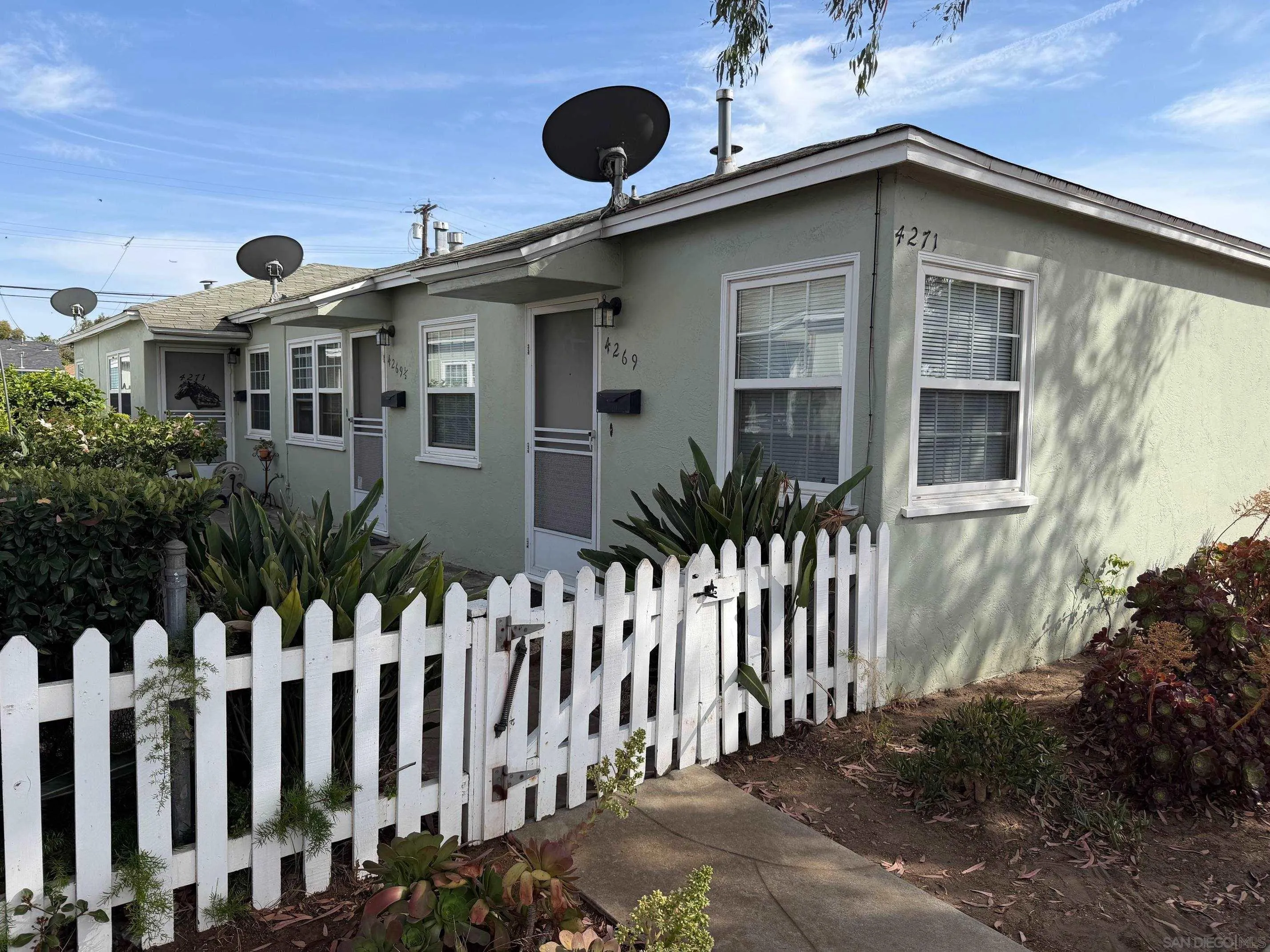 Featured listings