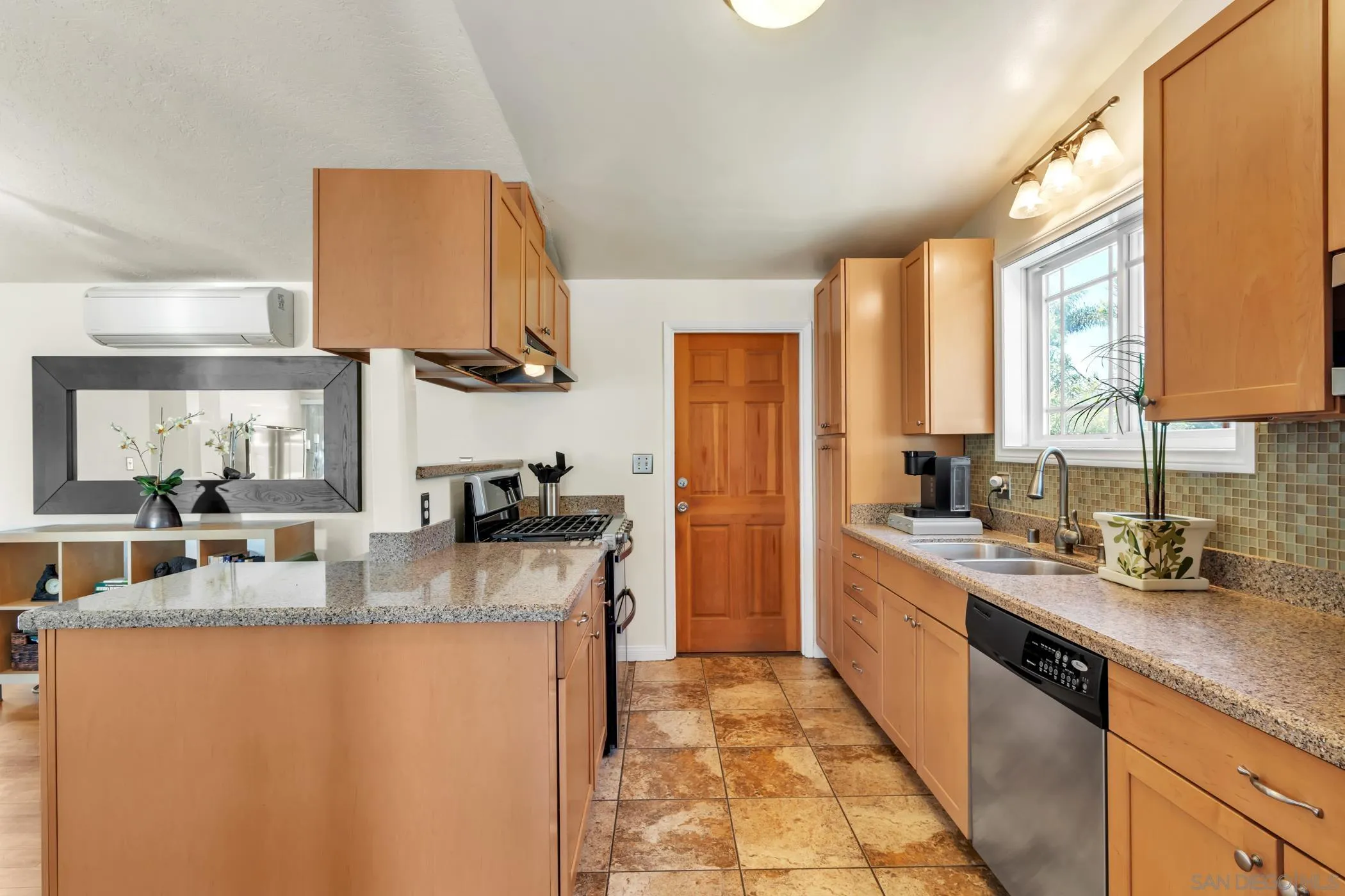 https://cdn.realtyfeed.com/cdn/127/260009534/53c1512640918046ae5c958997d980eb.webp