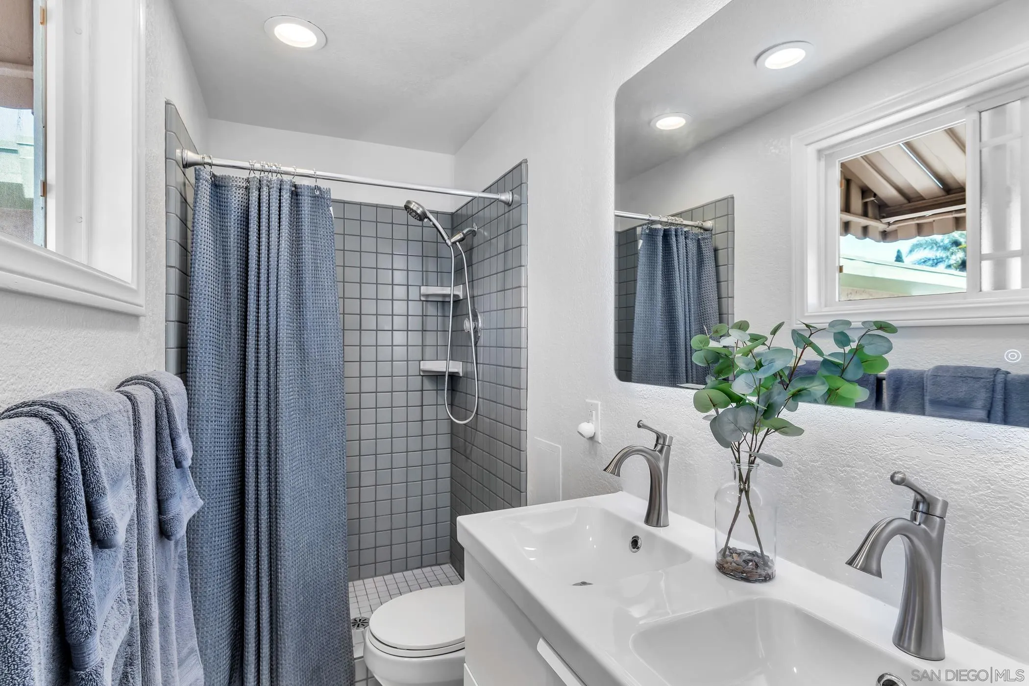https://cdn.realtyfeed.com/cdn/127/260009534/720991129f1e98613b7a46730f2cf599.webp