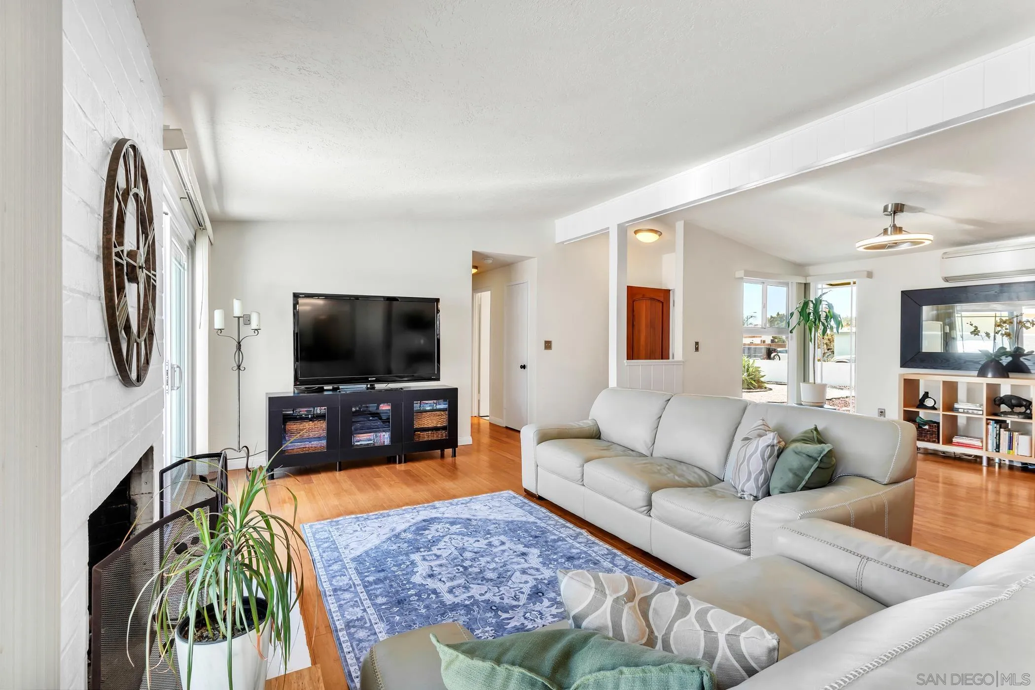 https://cdn.realtyfeed.com/cdn/127/260009534/baa06fa9b720120516ce456d7837801c.webp
