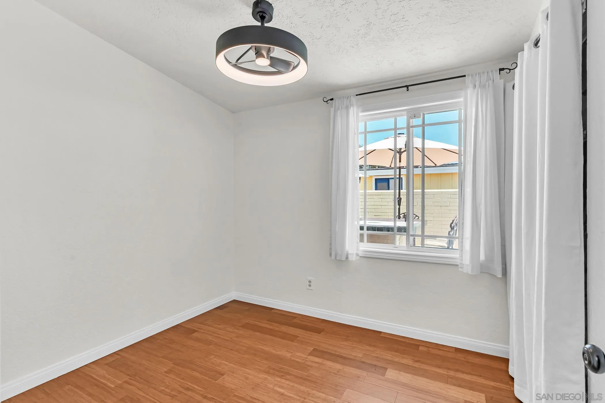 https://cdn.realtyfeed.com/cdn/127/260009534/ce53cc9fe2629be116b1bdef15b56666.webp