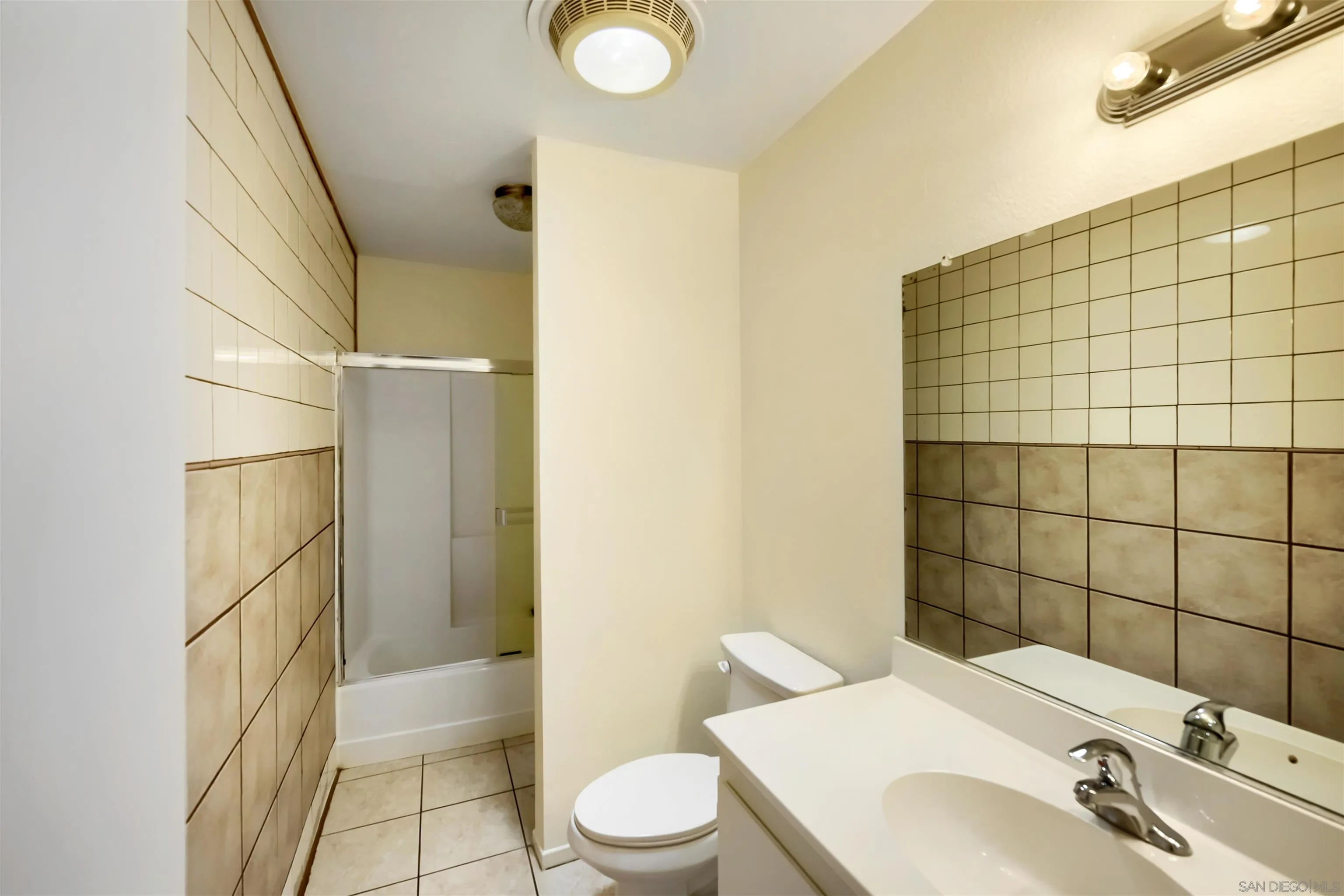 Photo #17: 260009545 Listing: Photo #17