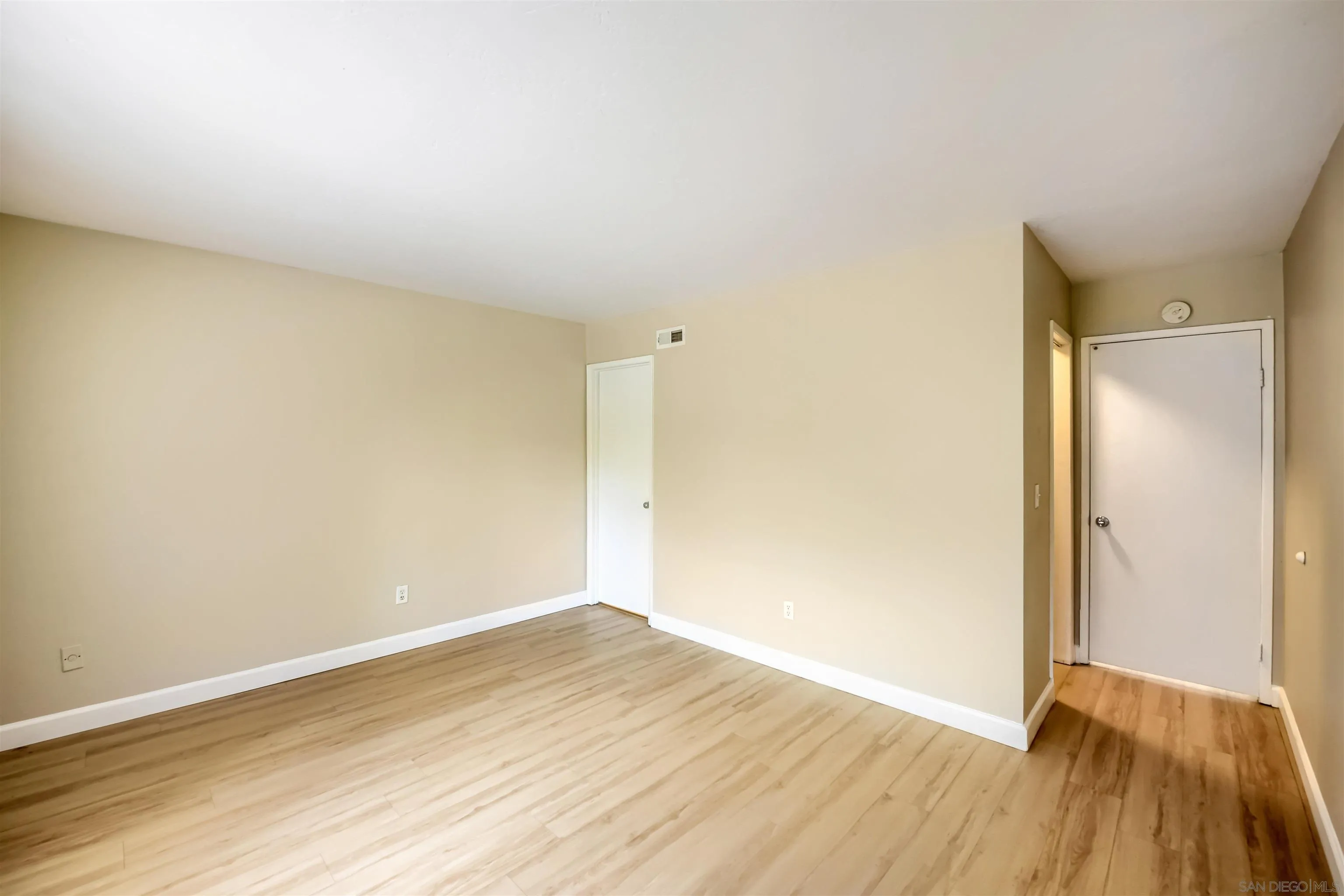 Photo #15: 260009545 Listing: Photo #15