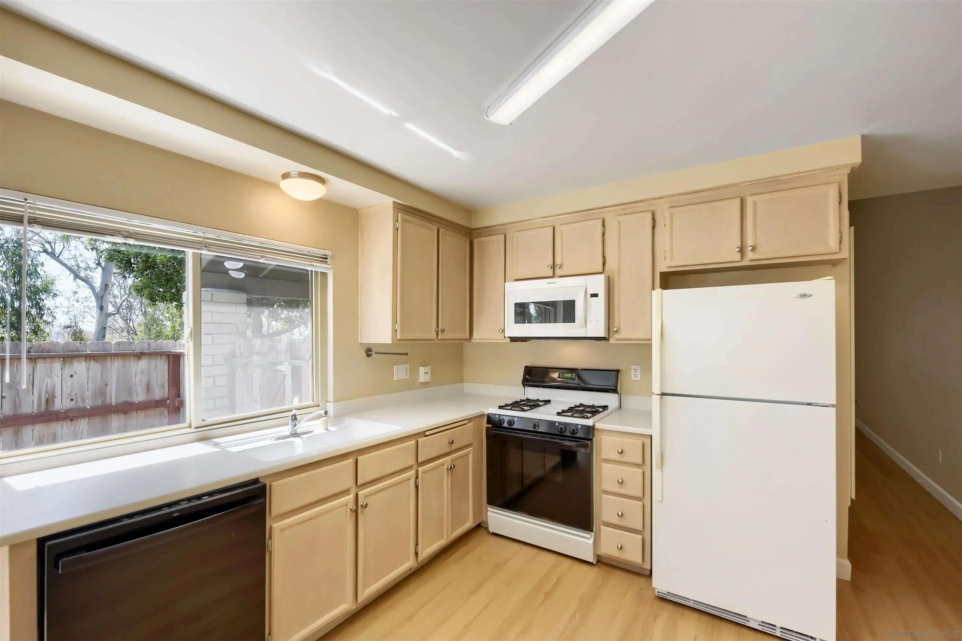 Photo #12: 260009545 Listing: Photo #12