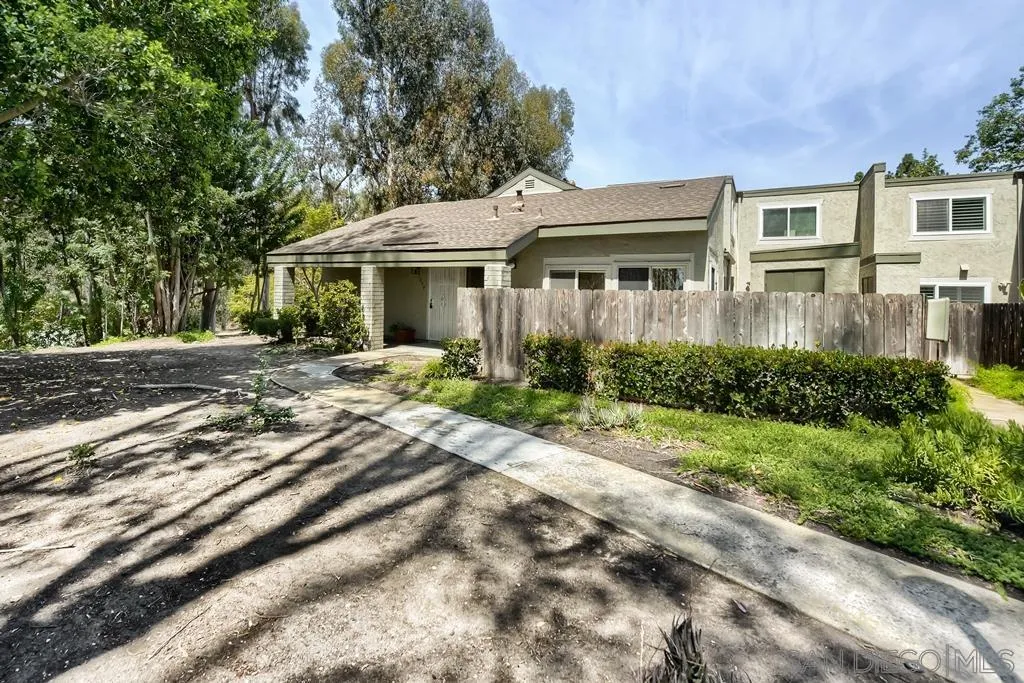 Photo #3: 260009545 Listing: Photo #3
