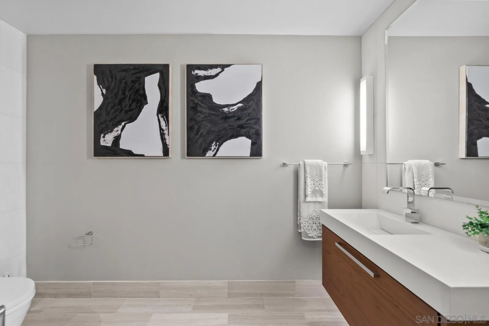 888 E UNIT 3002, San Diego, CA, 92101