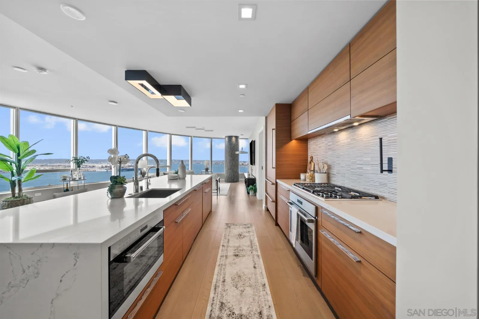 888 E UNIT 3002, San Diego, CA, 92101