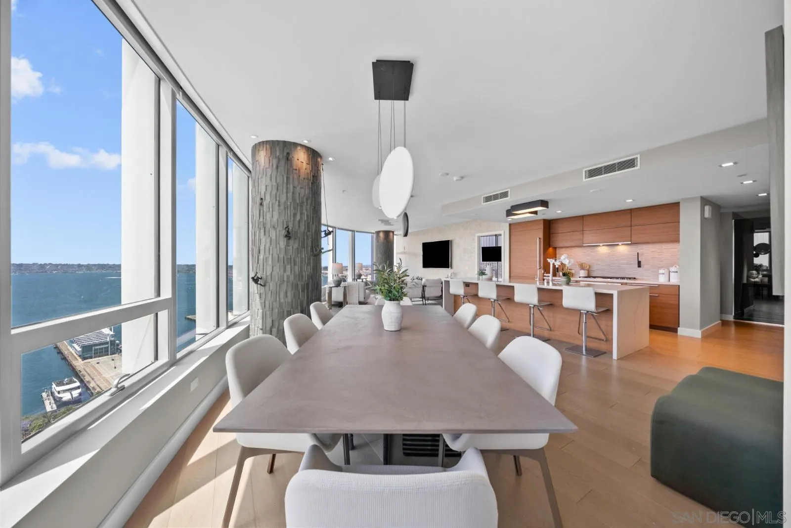 888 E UNIT 3002, San Diego, CA, 92101
