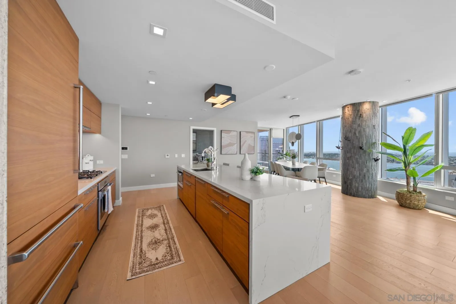 888 E UNIT 3002, San Diego, CA, 92101