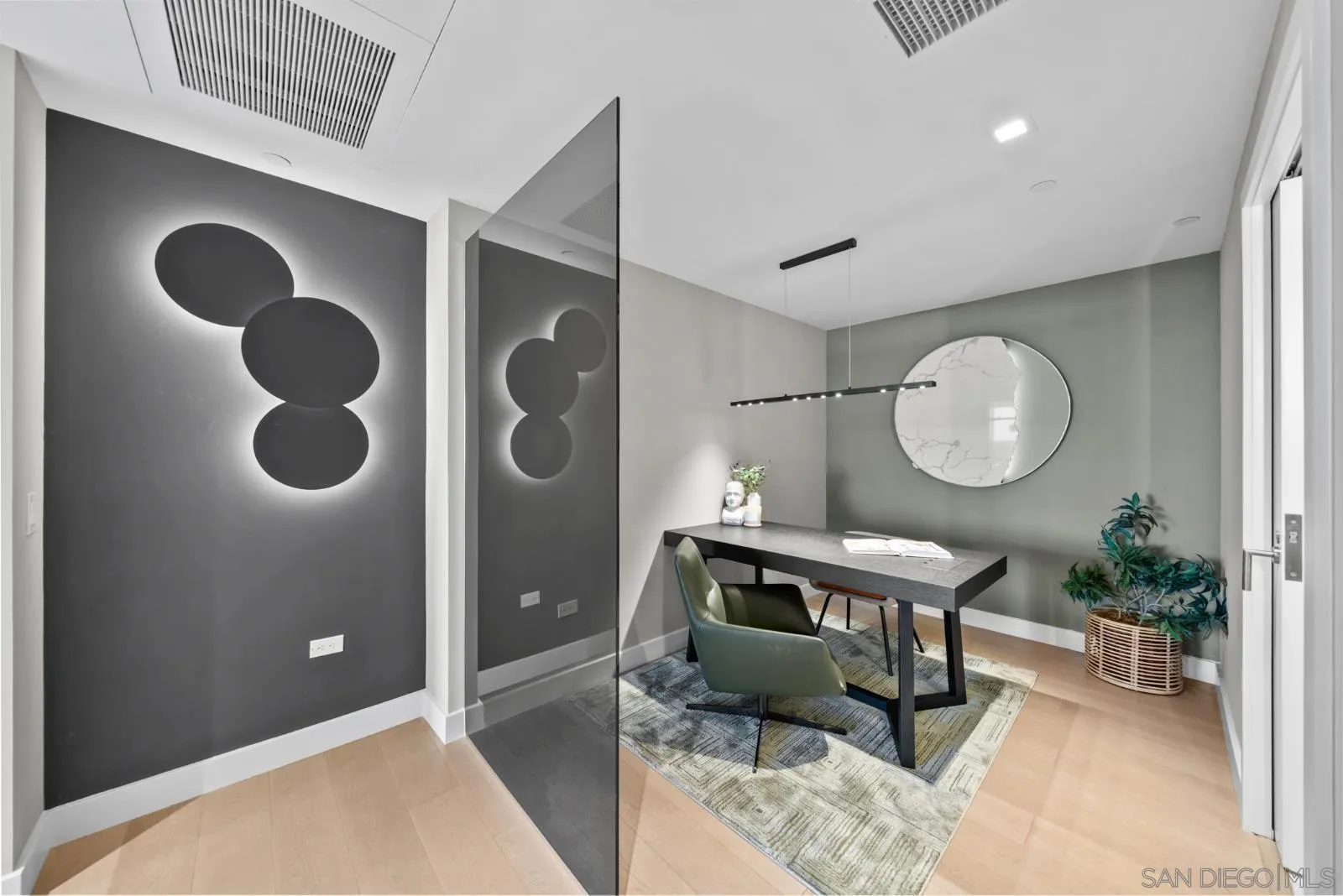 888 E UNIT 3002, San Diego, CA, 92101