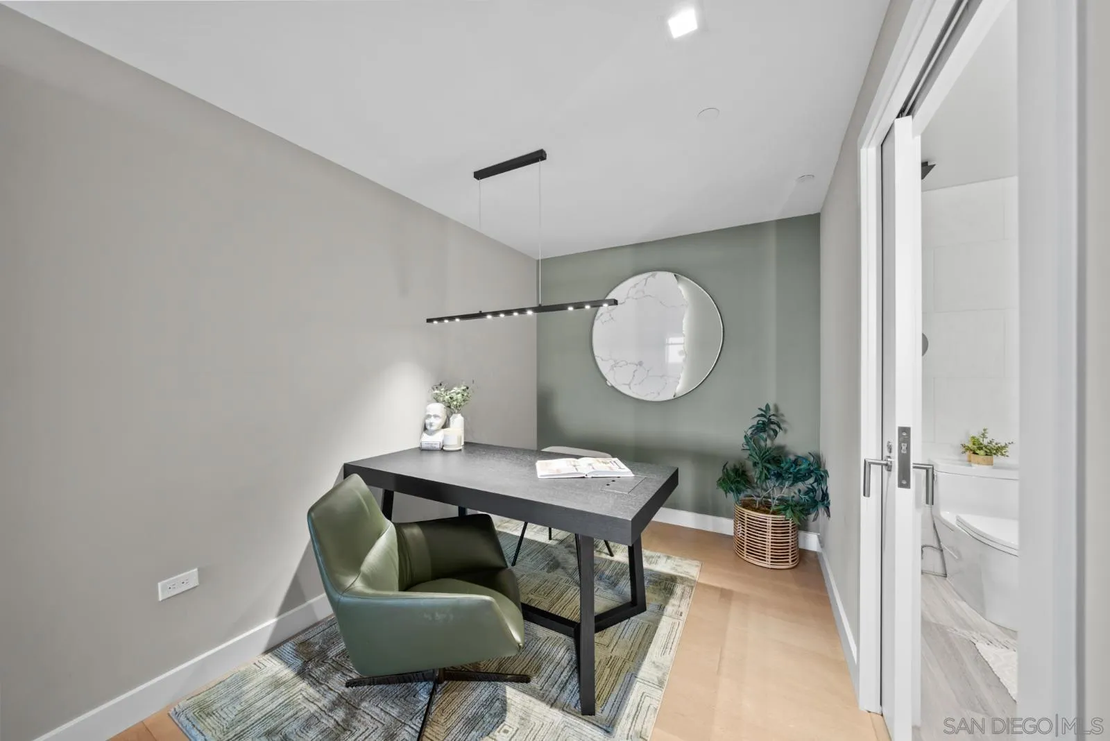888 E UNIT 3002, San Diego, CA, 92101