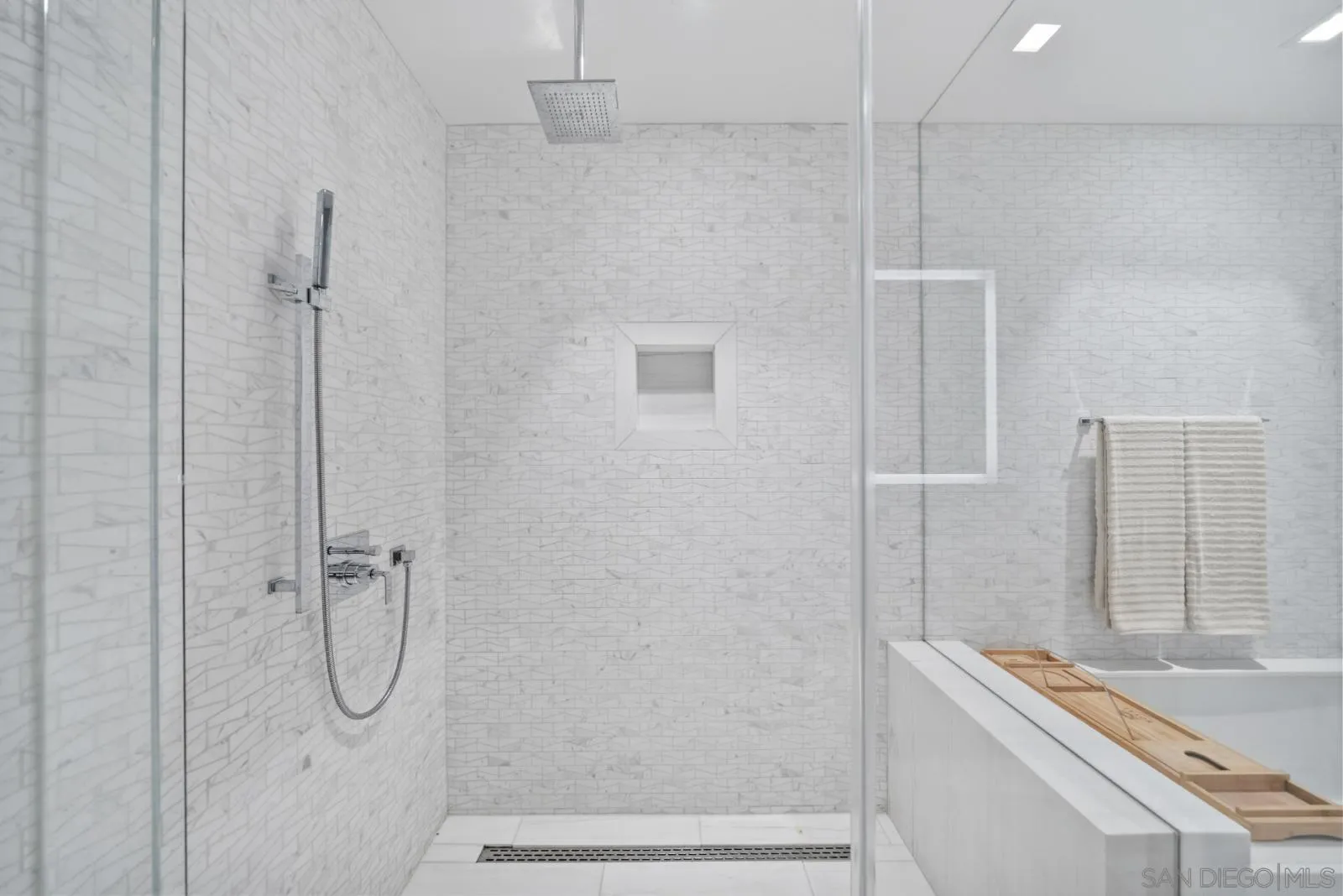 888 E UNIT 3002, San Diego, CA, 92101