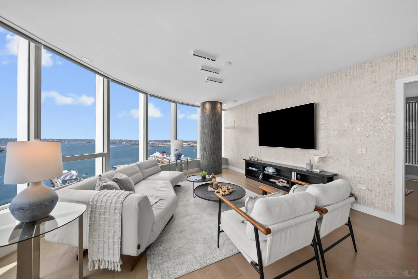 888 E UNIT 3002, San Diego, CA, 92101