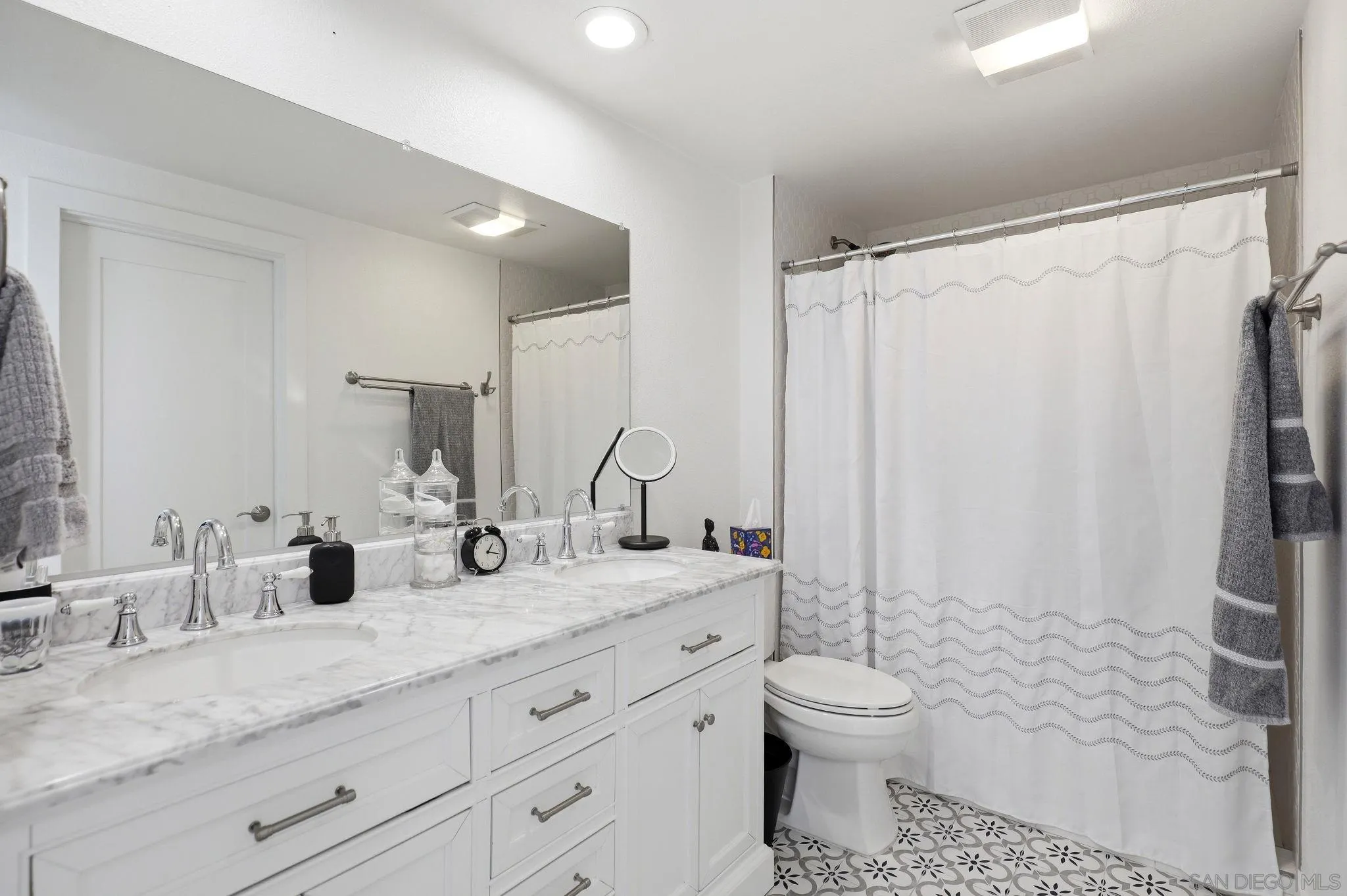 Photo #27: 260009560 Listing: Photo #27