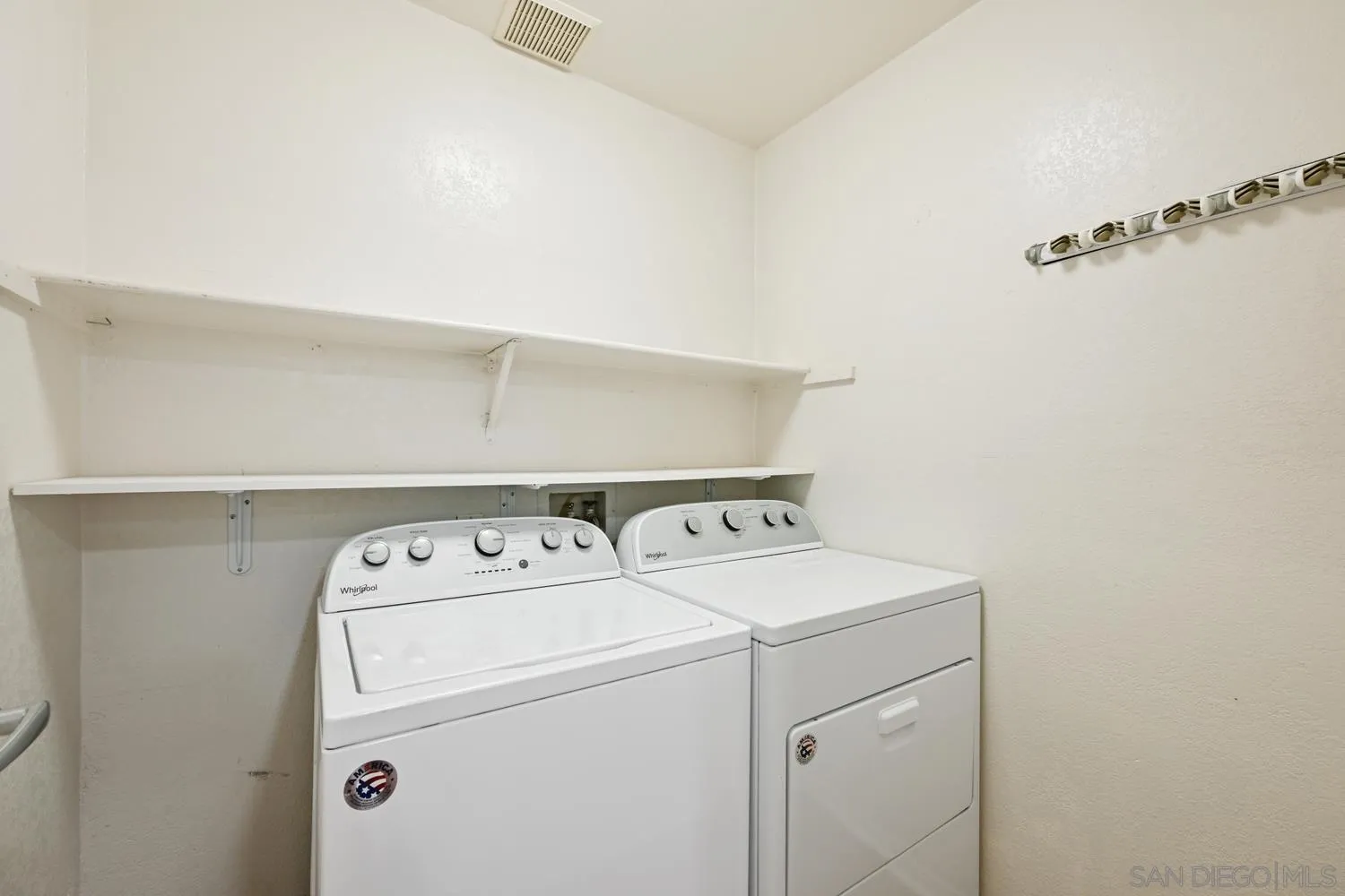 Photo #15: 260009564 Listing: Photo #15