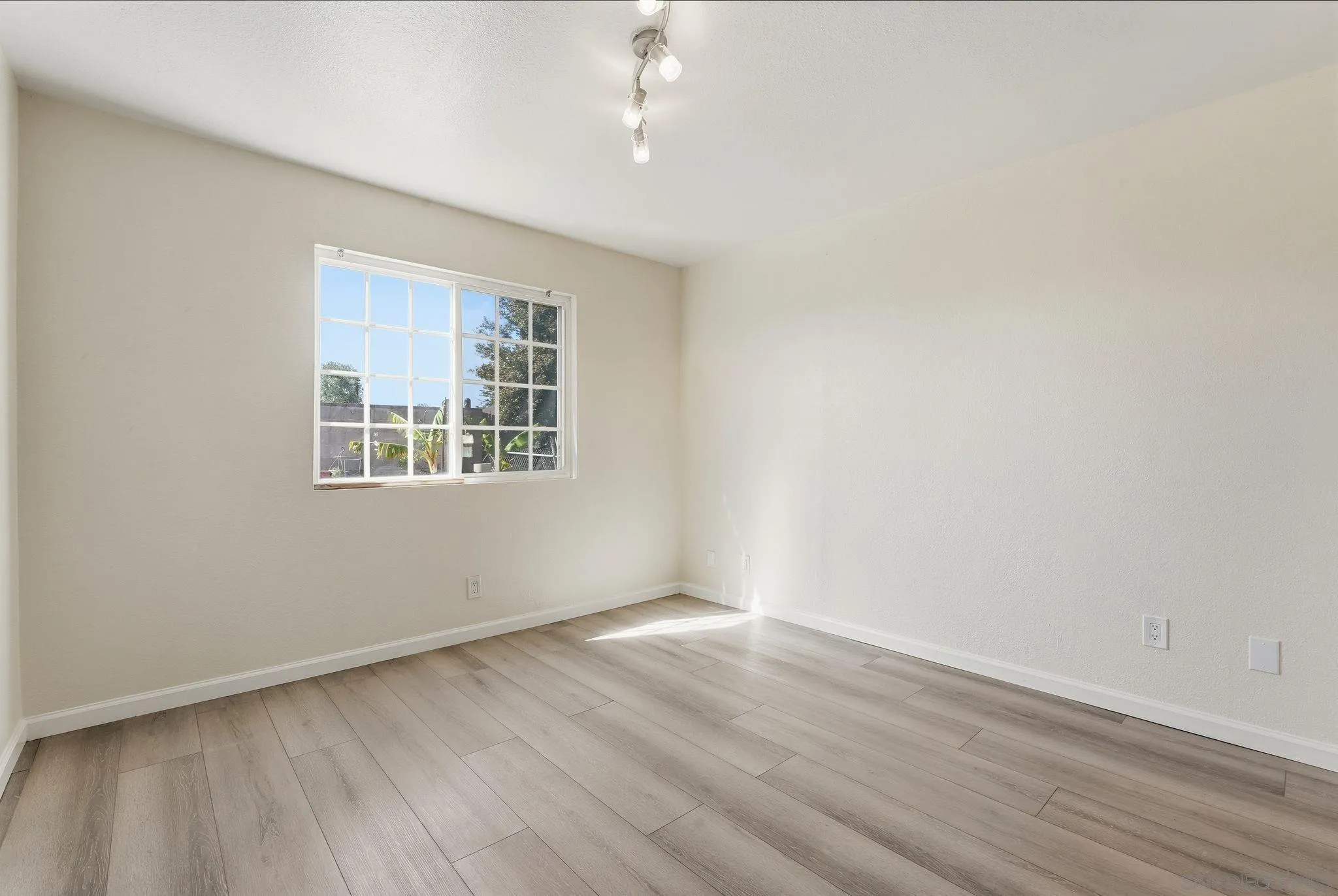 1614 Bubbling Well Dr, San Diego, CA, 92154