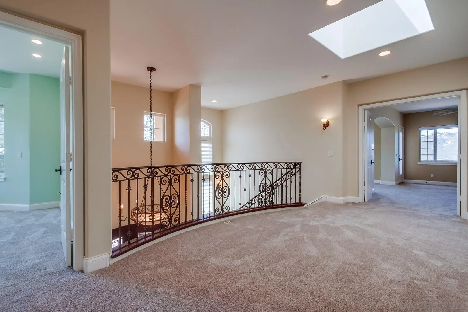 https://cdn.realtyfeed.com/cdn/127/260009577/ab4ffd350cfa2bd57e511317306d5130.webp
