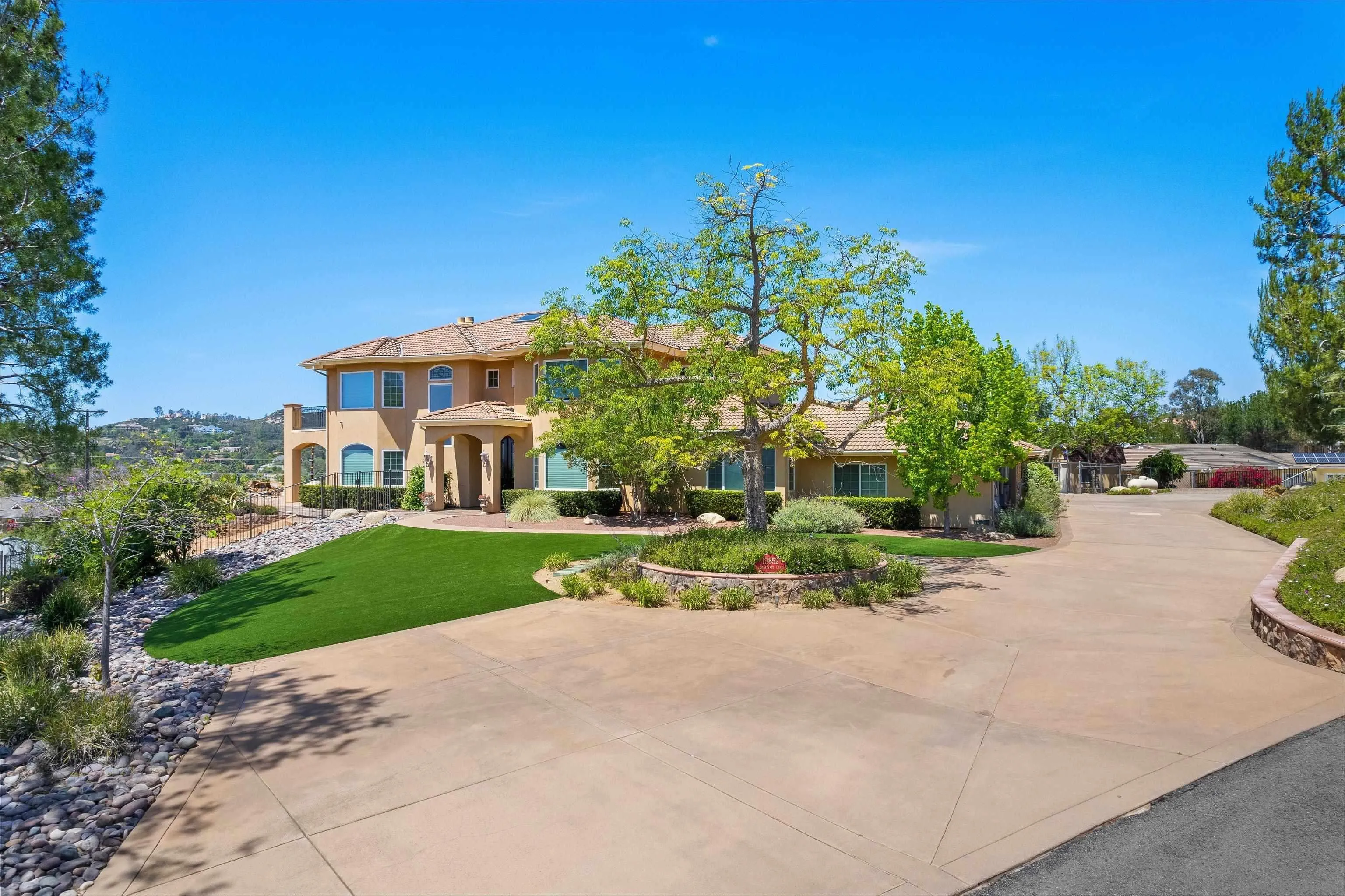 https://cdn.realtyfeed.com/cdn/127/260009577/be197e6048e63085aff3115c0cd17257.webp