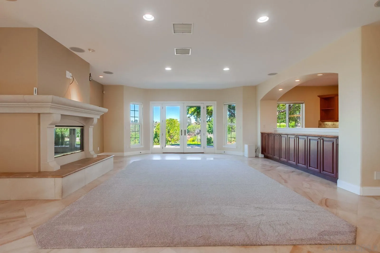 https://cdn.realtyfeed.com/cdn/127/260009577/f3cc9bd0d474f10c022879394d5f5752.webp
