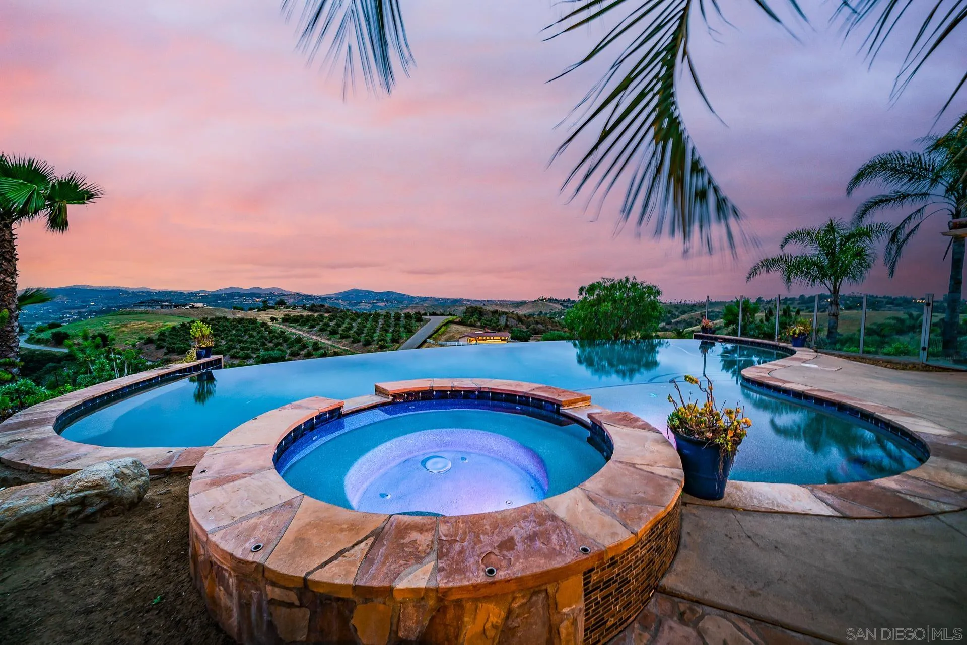 https://cdn.realtyfeed.com/cdn/127/260009585/9591b421341f0c38f636c57a873e221d.webp
