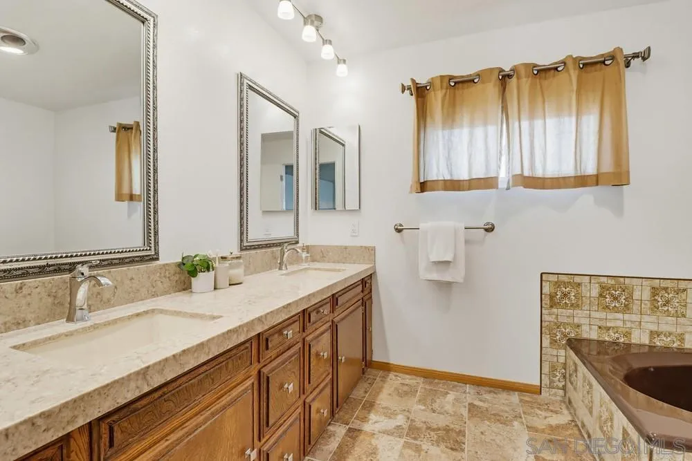 10459 Santana Street, Santee, CA, 92071