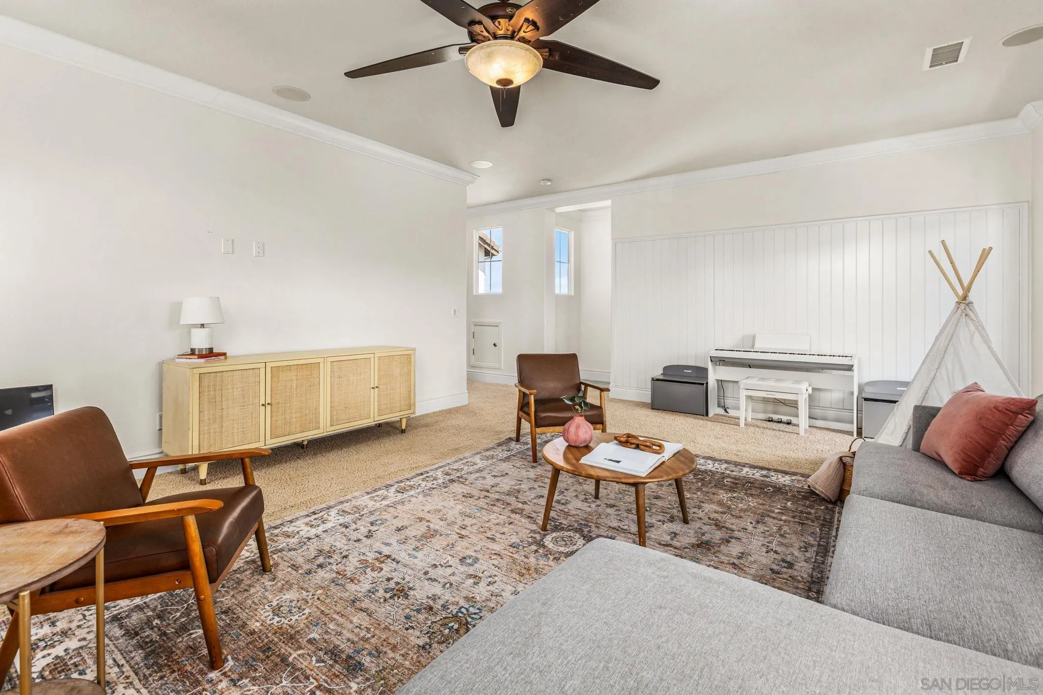 https://cdn.realtyfeed.com/cdn/127/260009596/28005d69d4f9ce4ff307a883365ddc62.webp